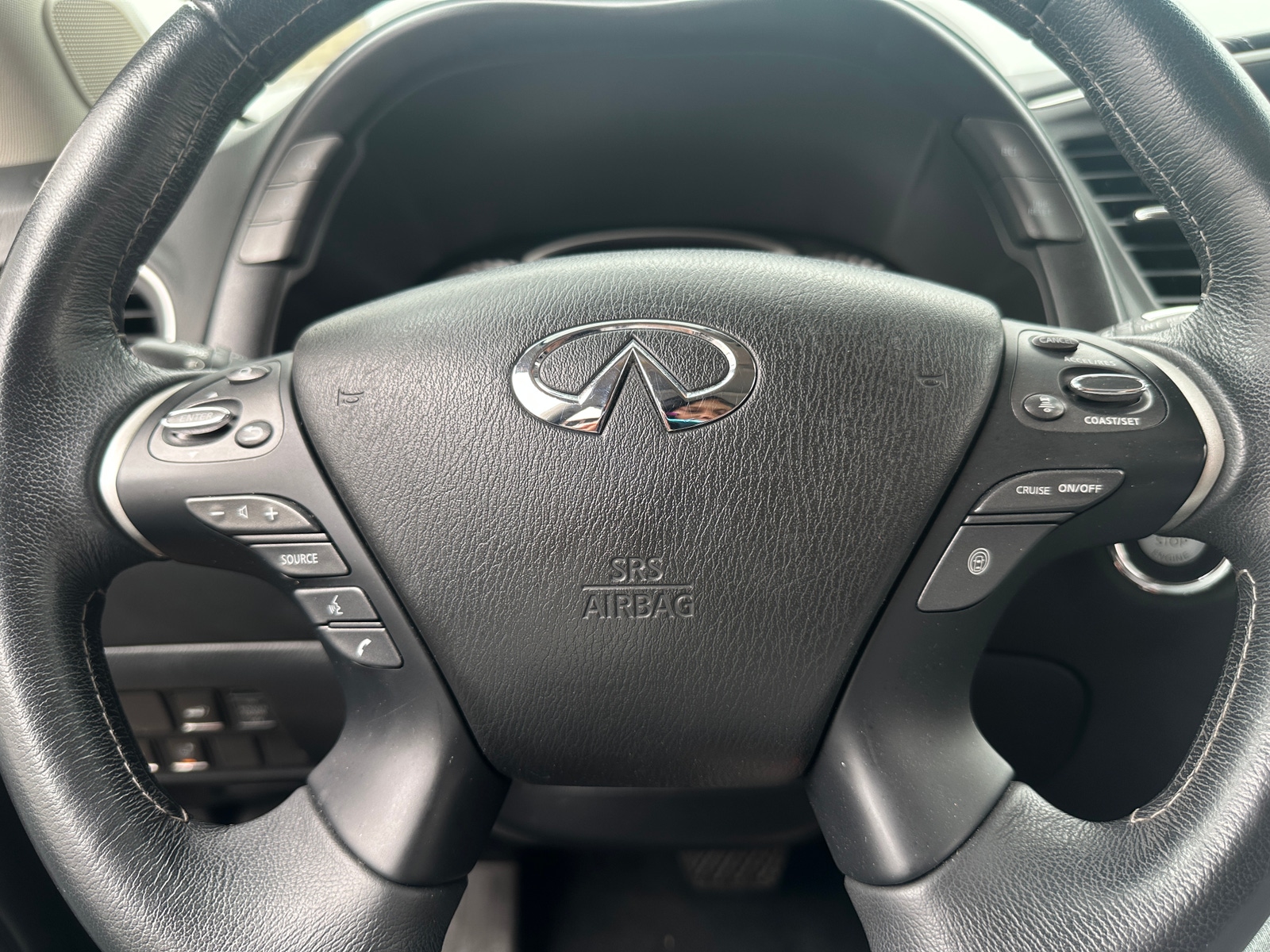 Thumbnail: 2017 INFINITI QX60 - 4
