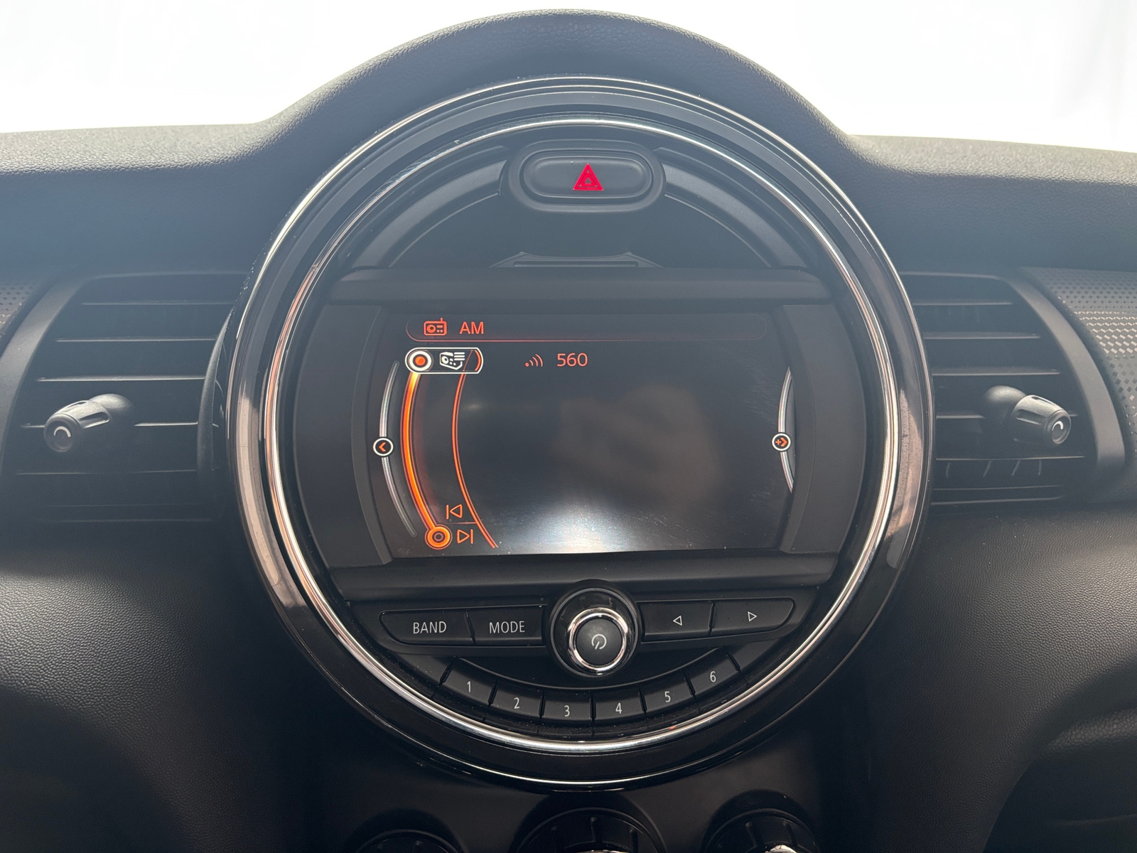 Thumbnail: 2017 MINI Cooper Hardtop - 4