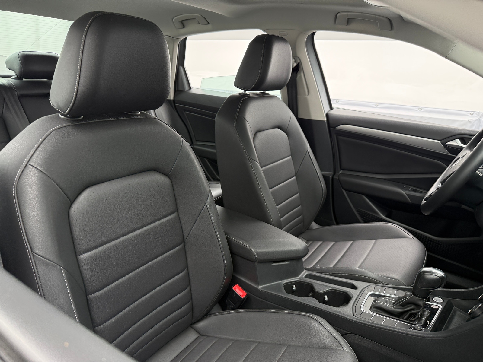 Thumbnail: 2021 Volkswagen Jetta - 2
