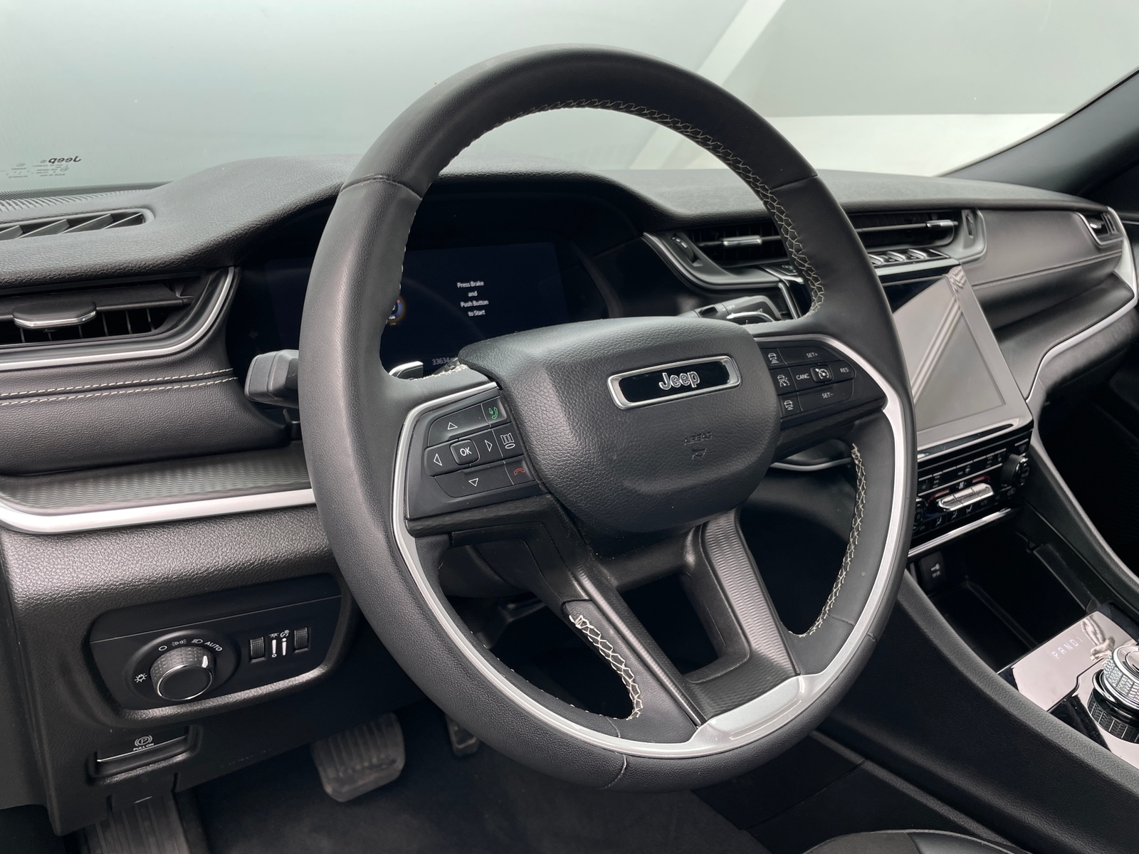 Thumbnail: 2024 Jeep Grand Cherokee L - 4