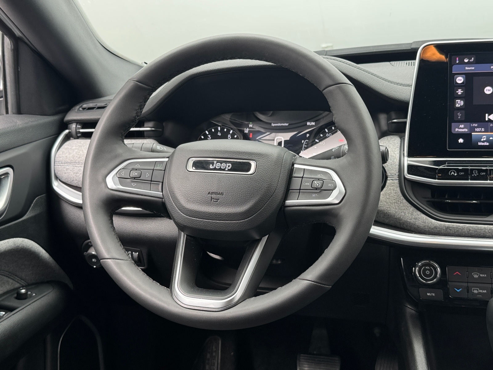 Thumbnail: 2025 Jeep Compass - 4