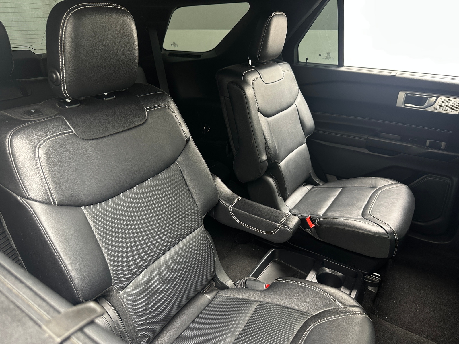 Thumbnail: 2020 Ford Explorer - 5
