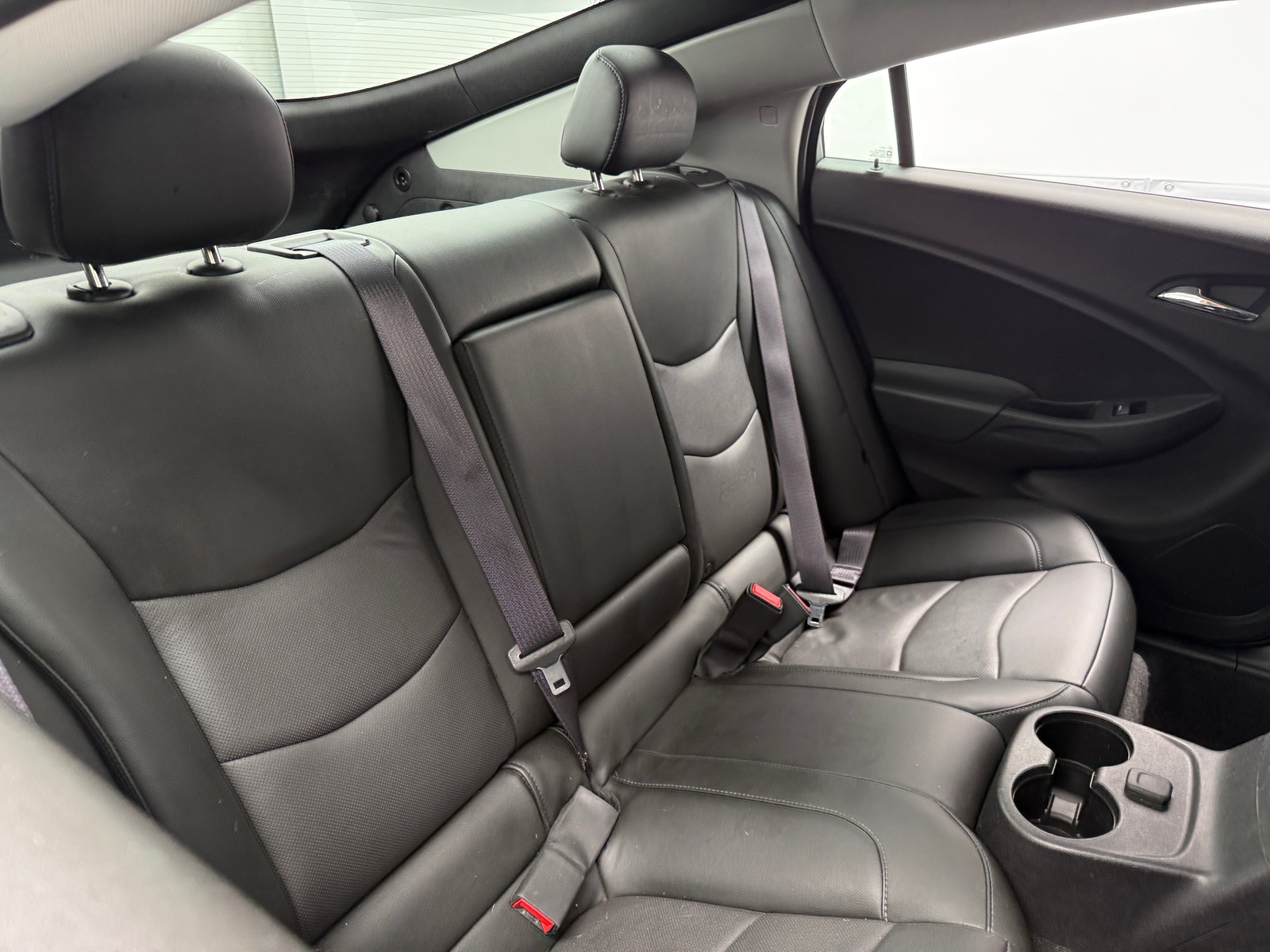 Thumbnail: 2017 Chevrolet Volt - 5