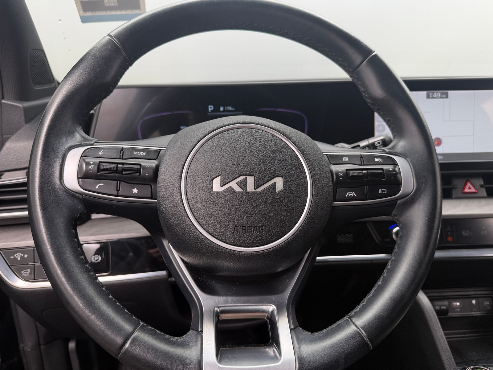 Thumbnail: 2023 Kia Sportage - 4