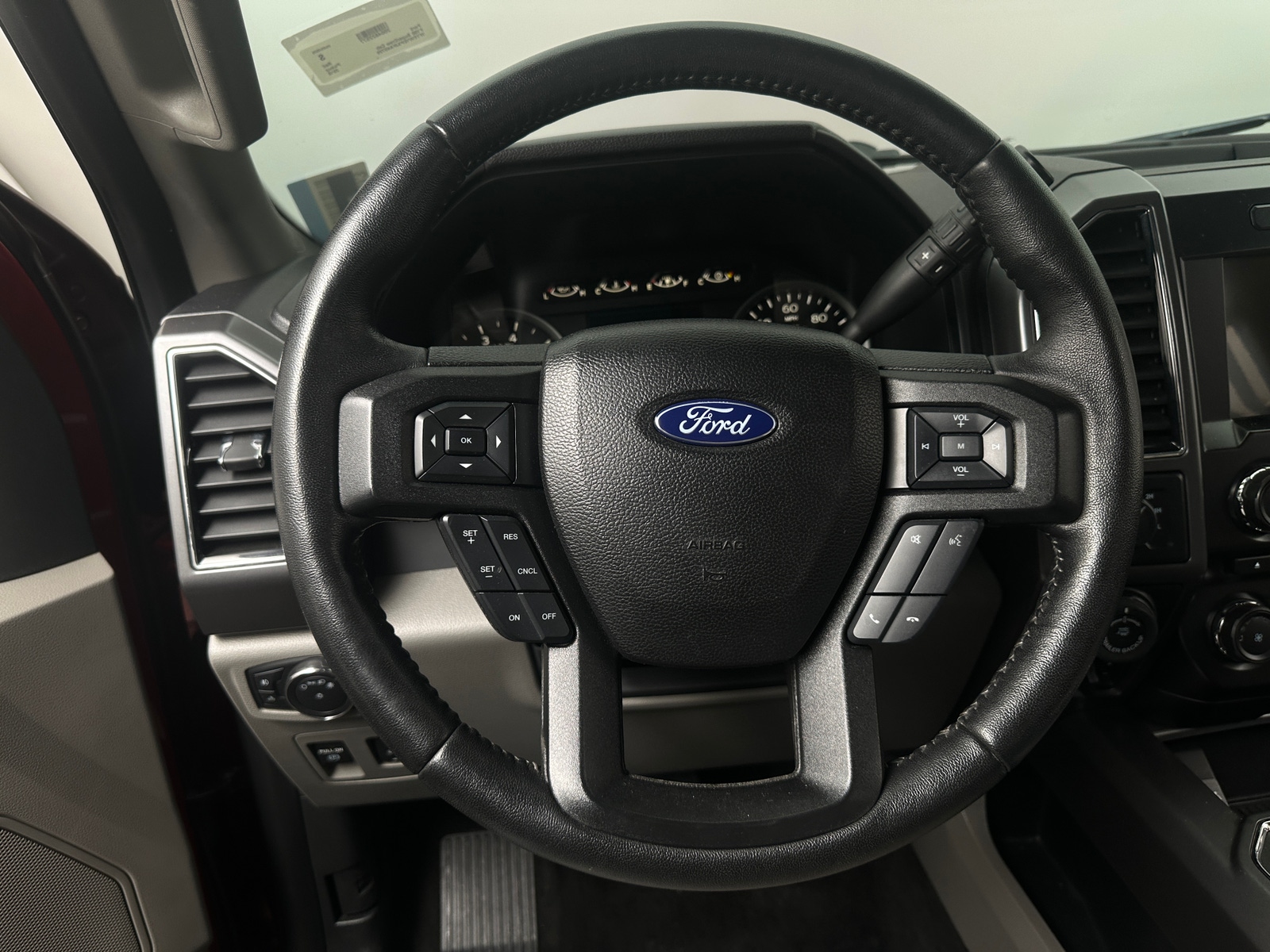 Thumbnail: 2018 Ford Econoline - 5