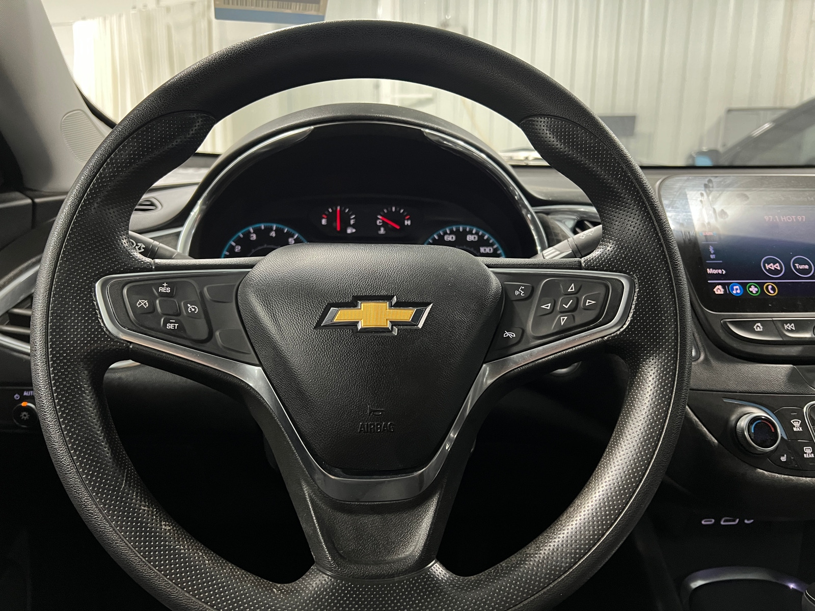 Thumbnail: 2019 Chevrolet Malibu - 5