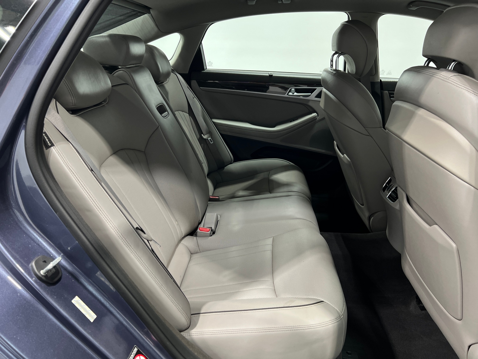 Thumbnail: 2015 Hyundai Genesis - 5