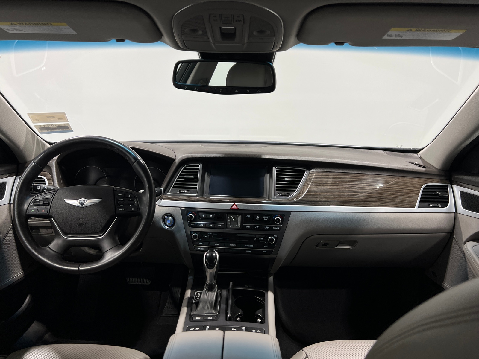 Thumbnail: 2015 Hyundai Genesis - 2
