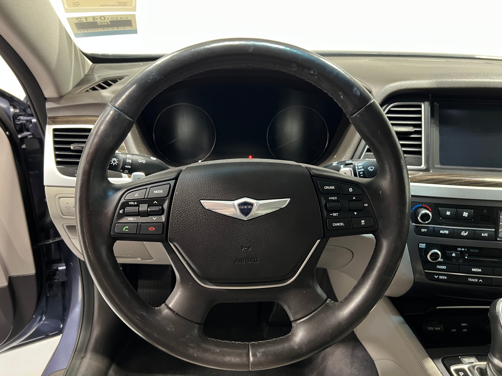 Thumbnail: 2015 Hyundai Genesis - 4