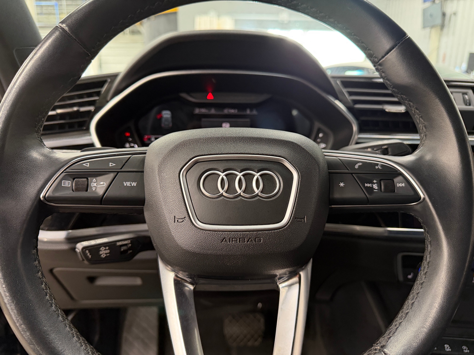 Thumbnail: 2022 Audi Q3 - 4