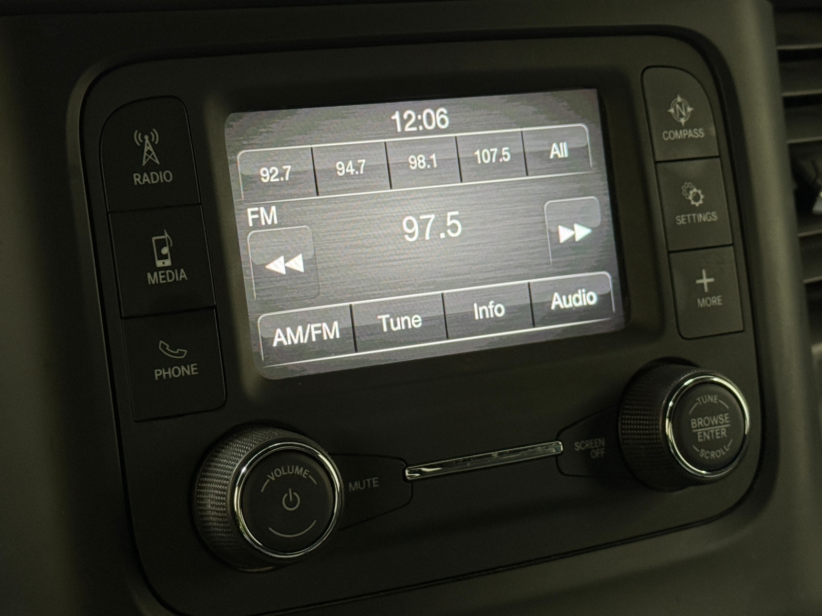 Thumbnail: 2022 RAM 1500 - 4