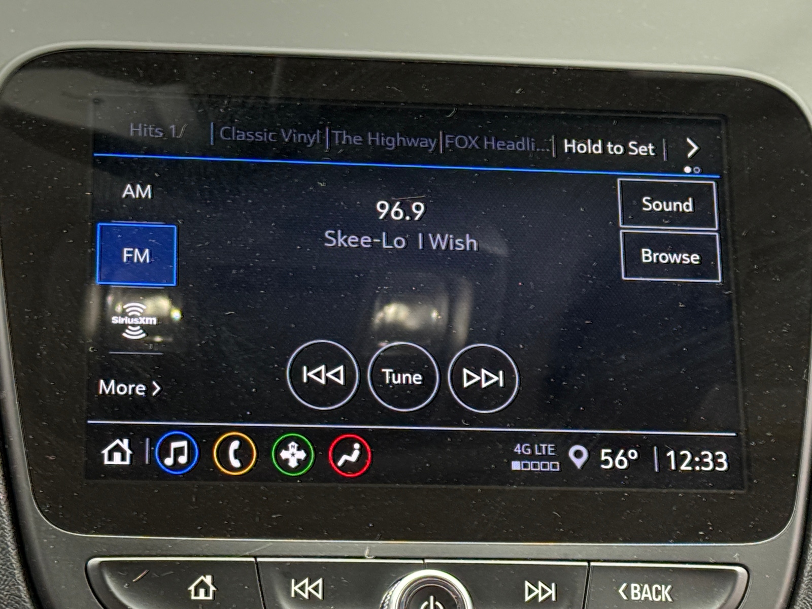 Thumbnail: 2024 Chevrolet Malibu - 4