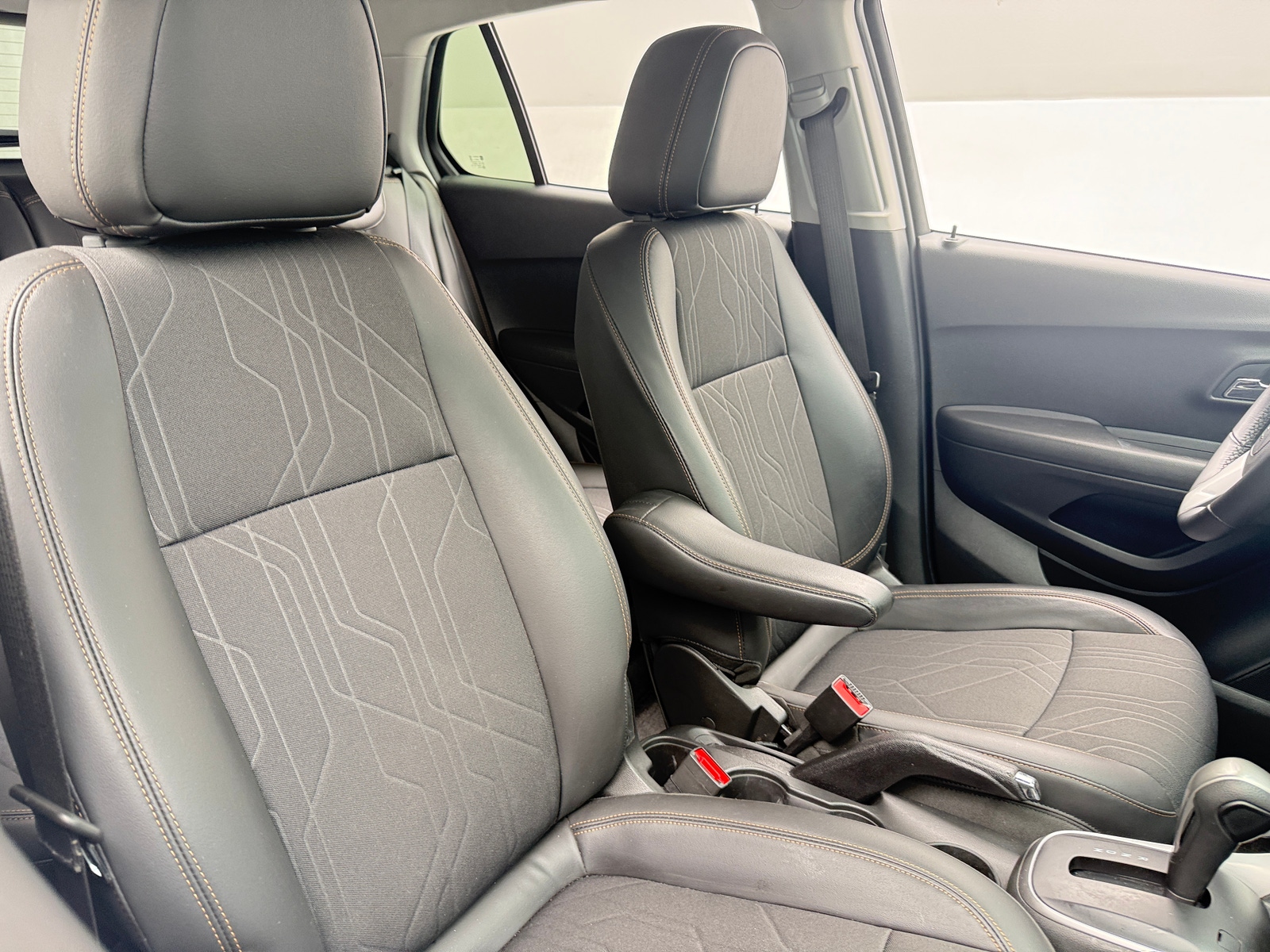 Thumbnail: 2020 Chevrolet Trax - 2