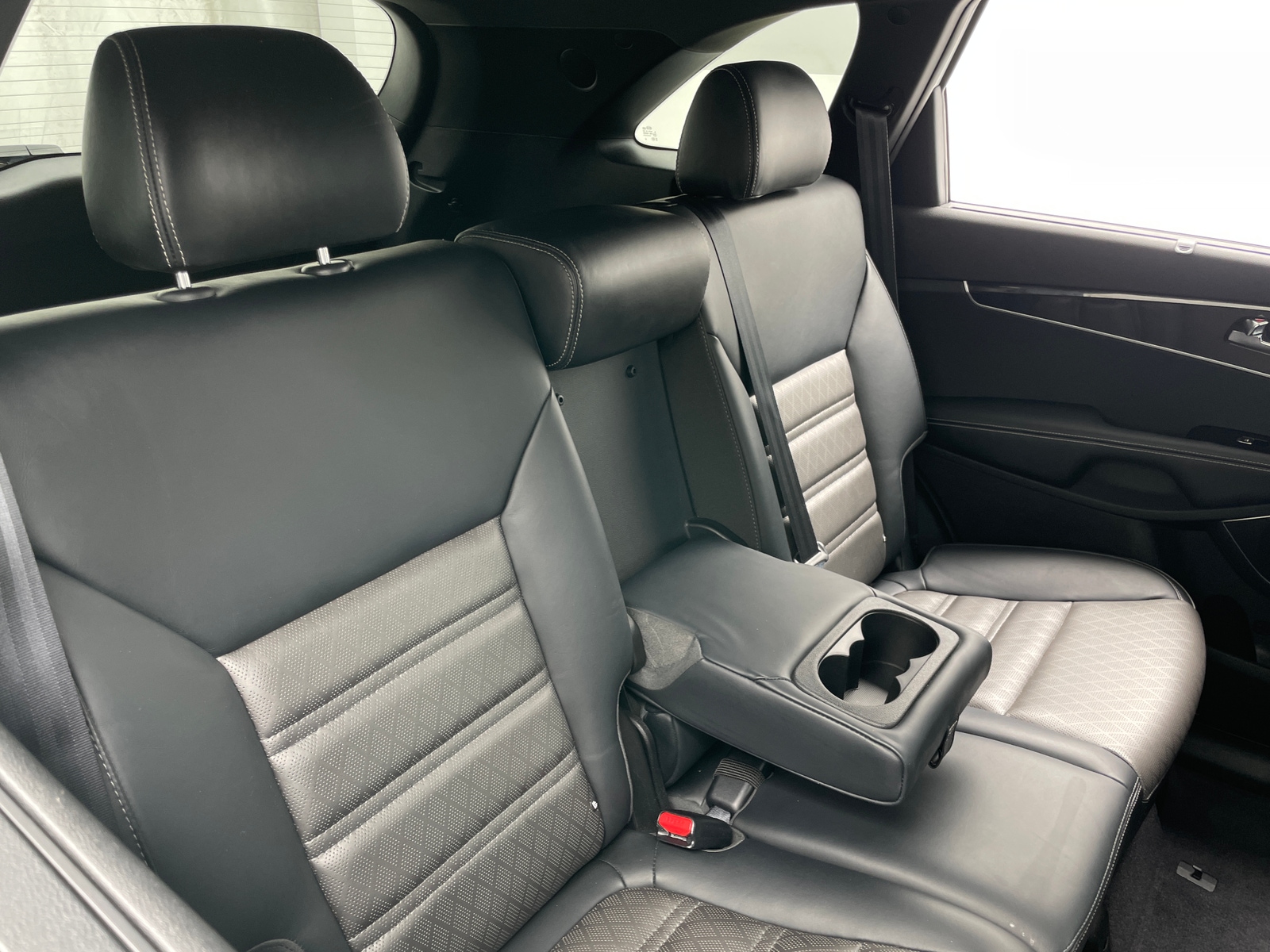 Thumbnail: 2016 Kia Sorento - 5