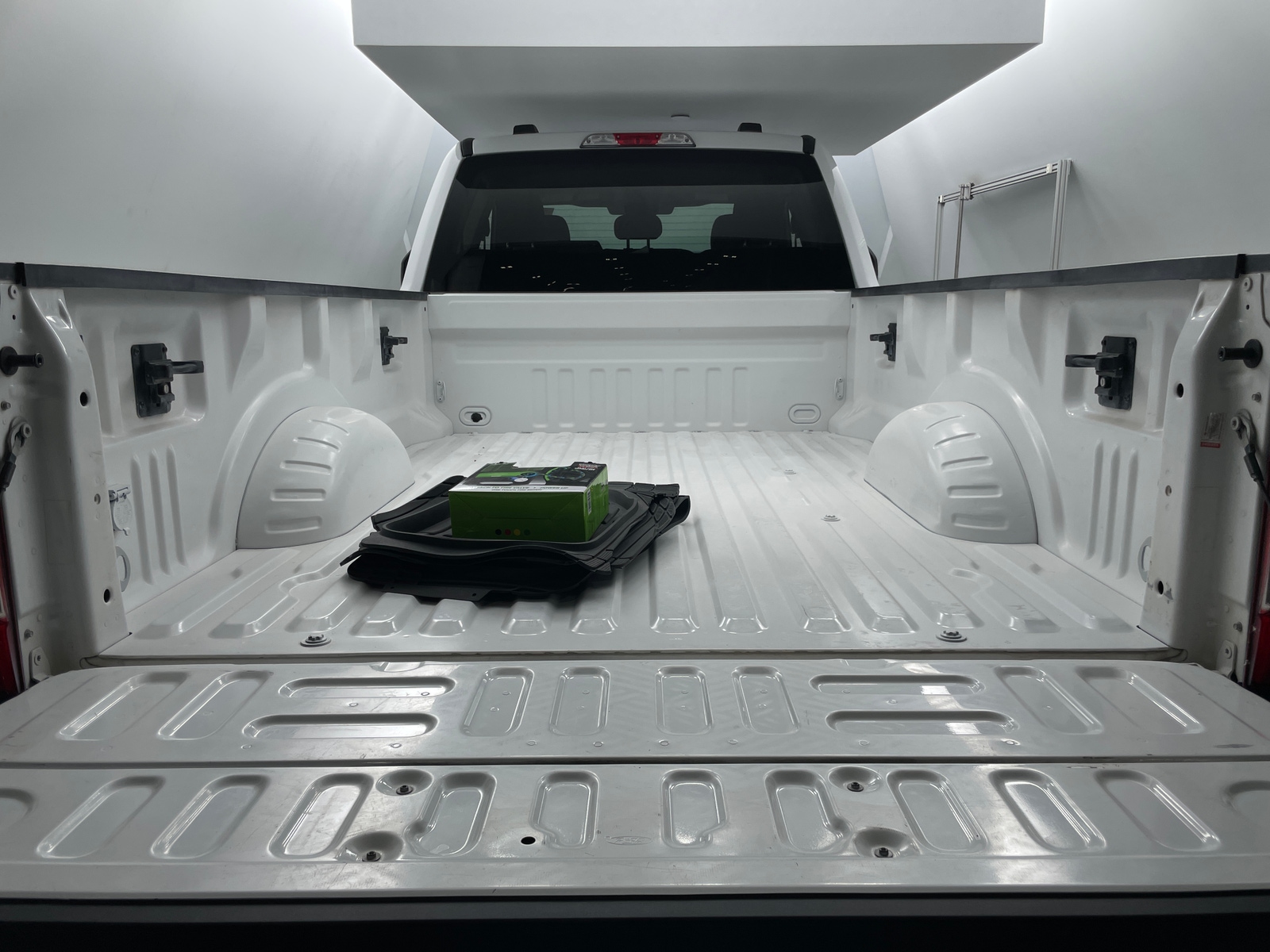Thumbnail: 2021 Ford Econoline - 7