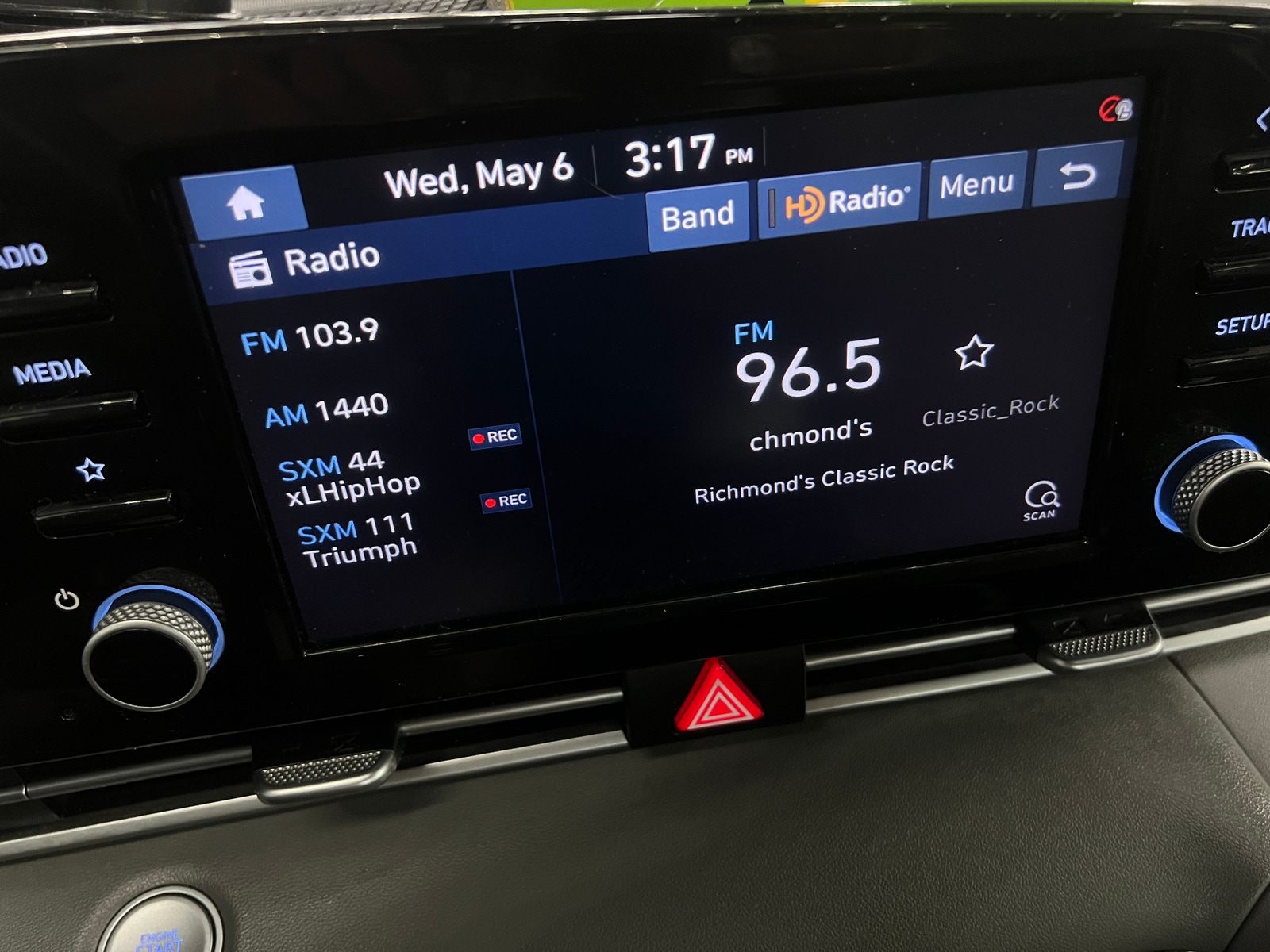Thumbnail: 2021 Hyundai Elantra - 4