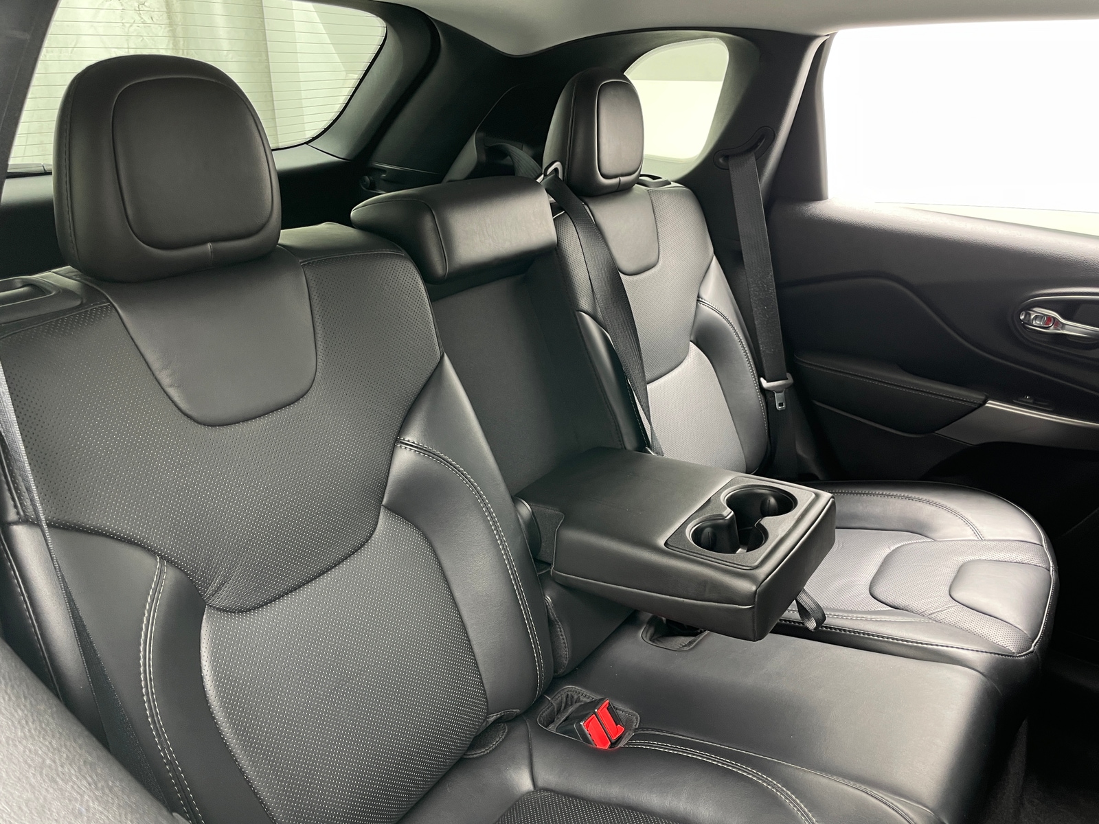 Thumbnail: 2021 Jeep Cherokee - 5