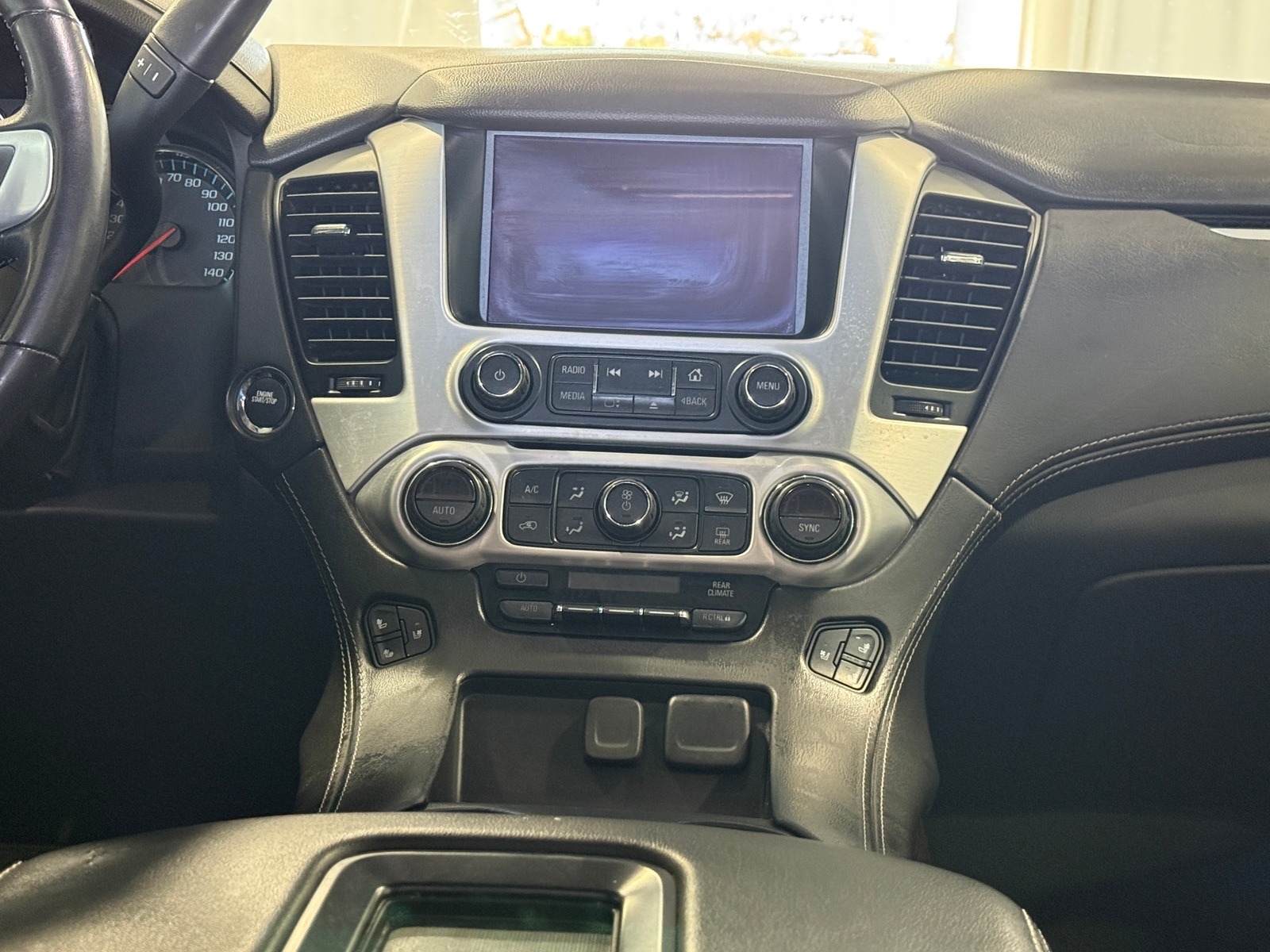 Thumbnail: 2019 GMC Yukon - 3
