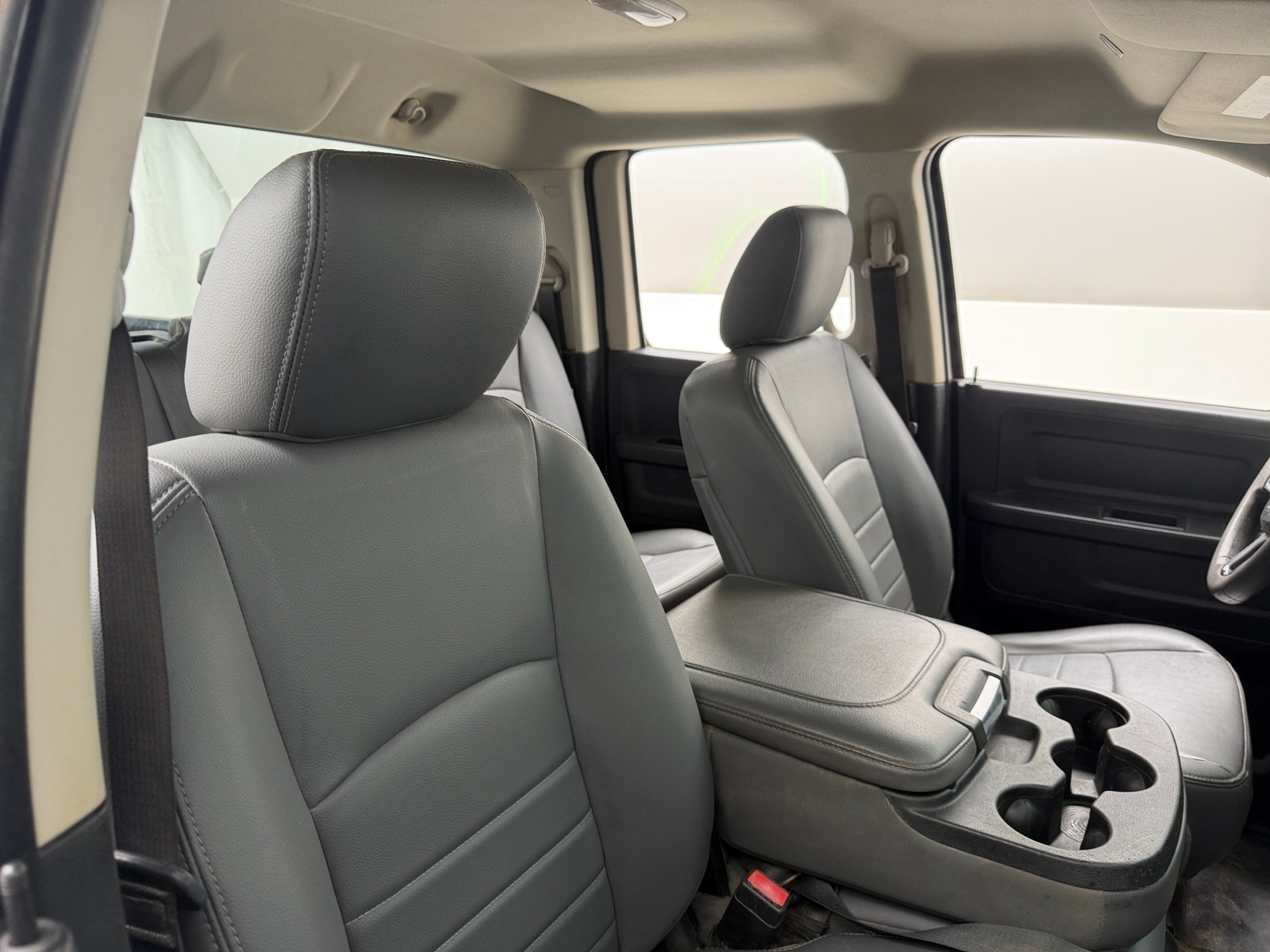 Thumbnail: 2019 RAM 1500 Classic - 2
