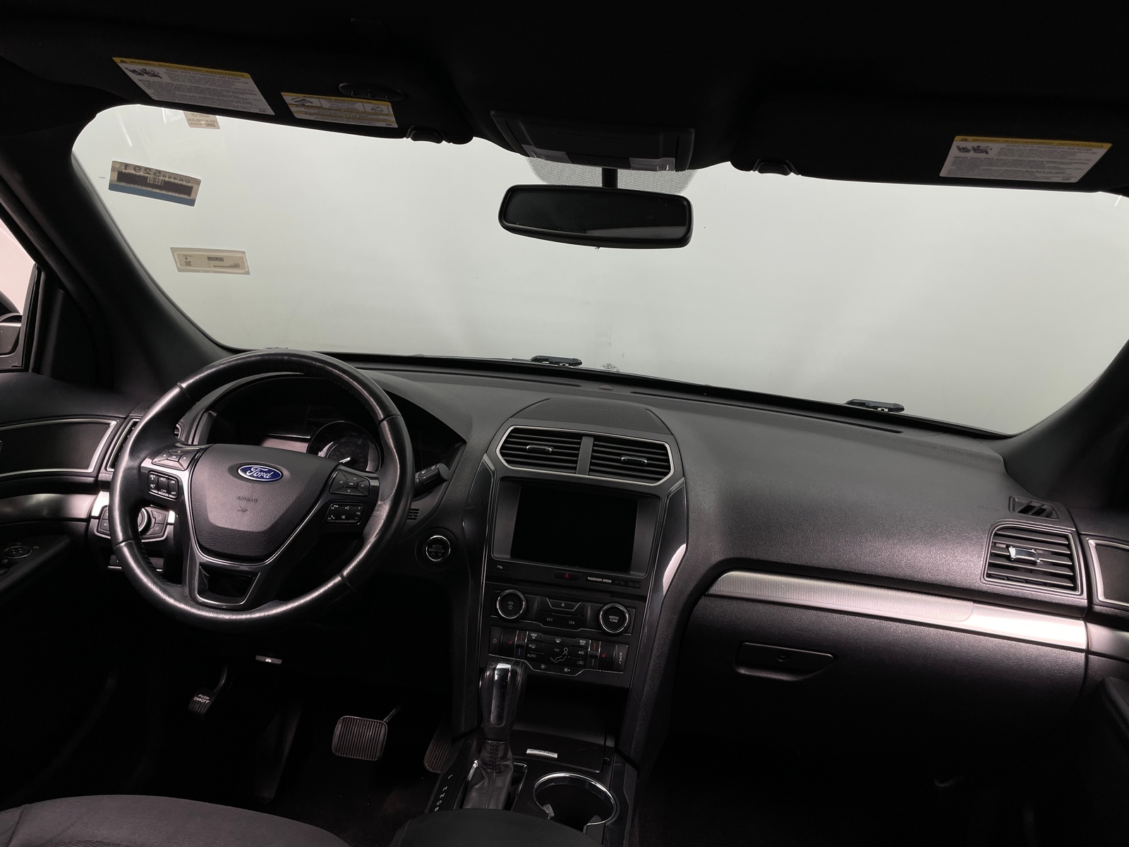 Thumbnail: 2018 Ford Explorer - 3