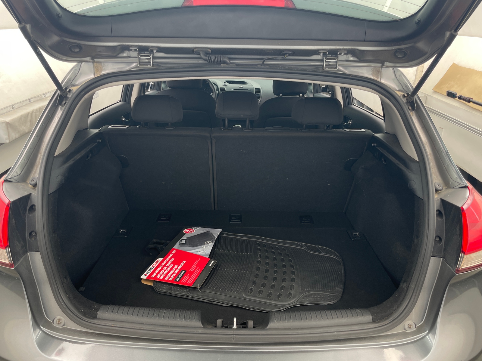 Thumbnail: 2016 Kia Forte - 7