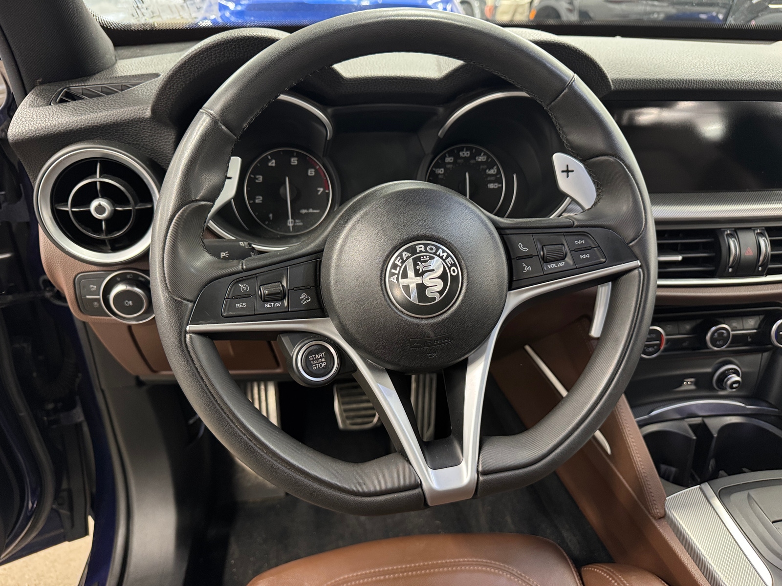 Thumbnail: 2019 Alfa Romeo Stelvio - 4
