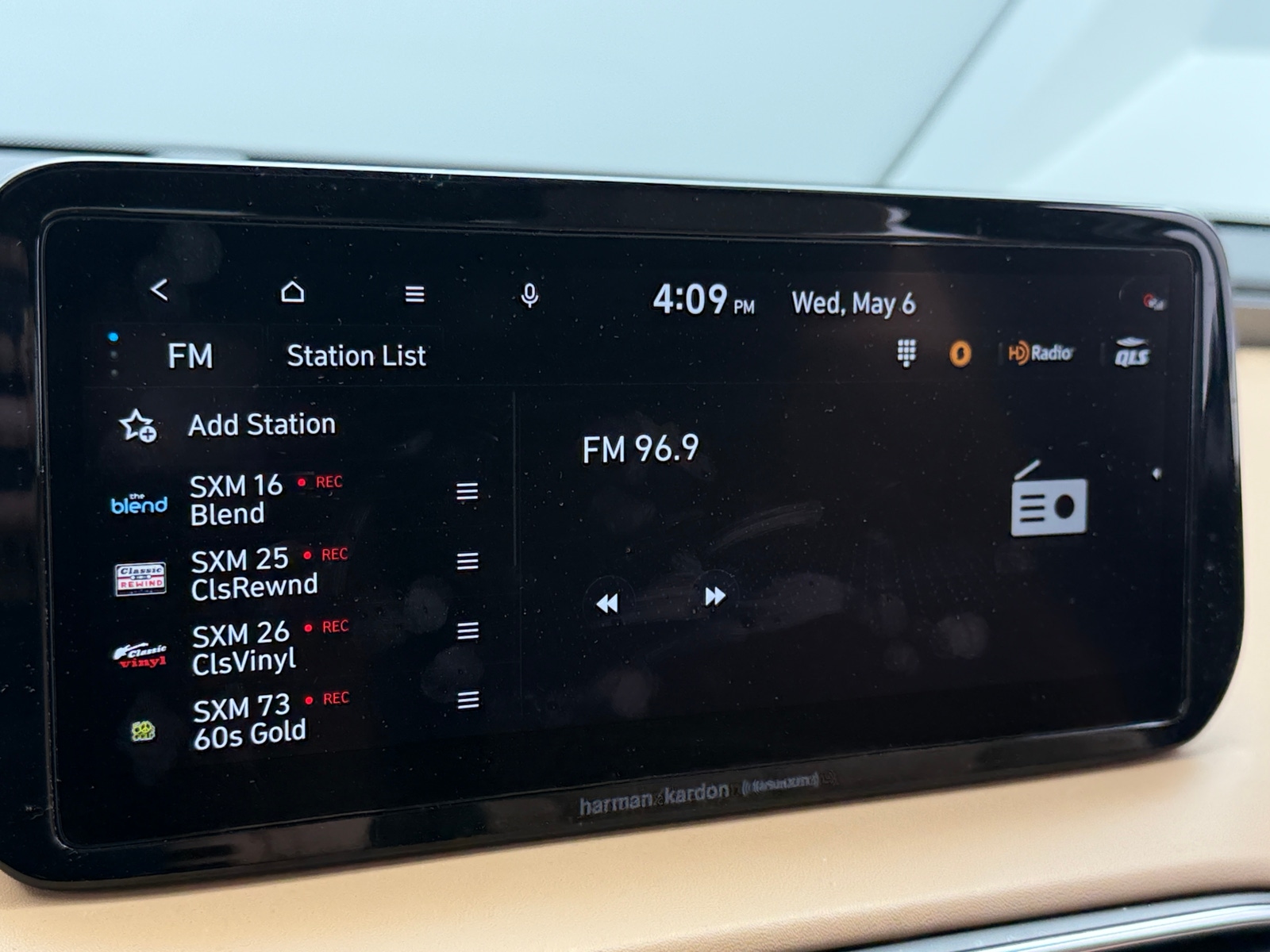 Thumbnail: 2023 Hyundai Santa Fe - 3