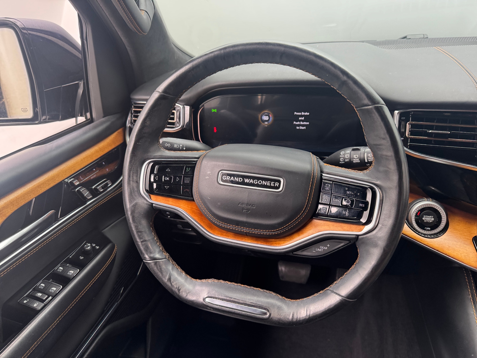 Thumbnail: 2022 Jeep Grand Wagoneer - 3