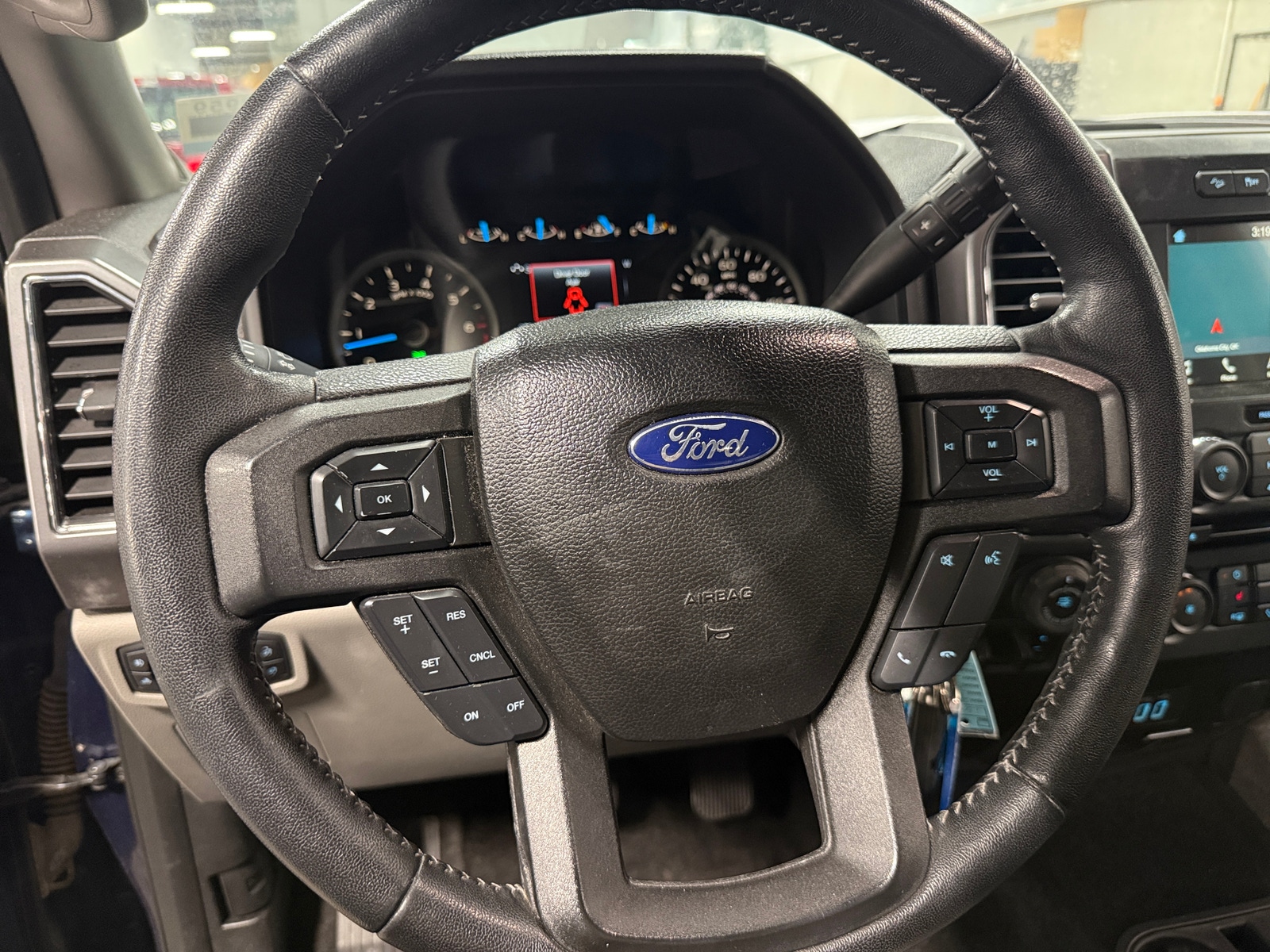 Thumbnail: 2017 Ford Econoline - 5
