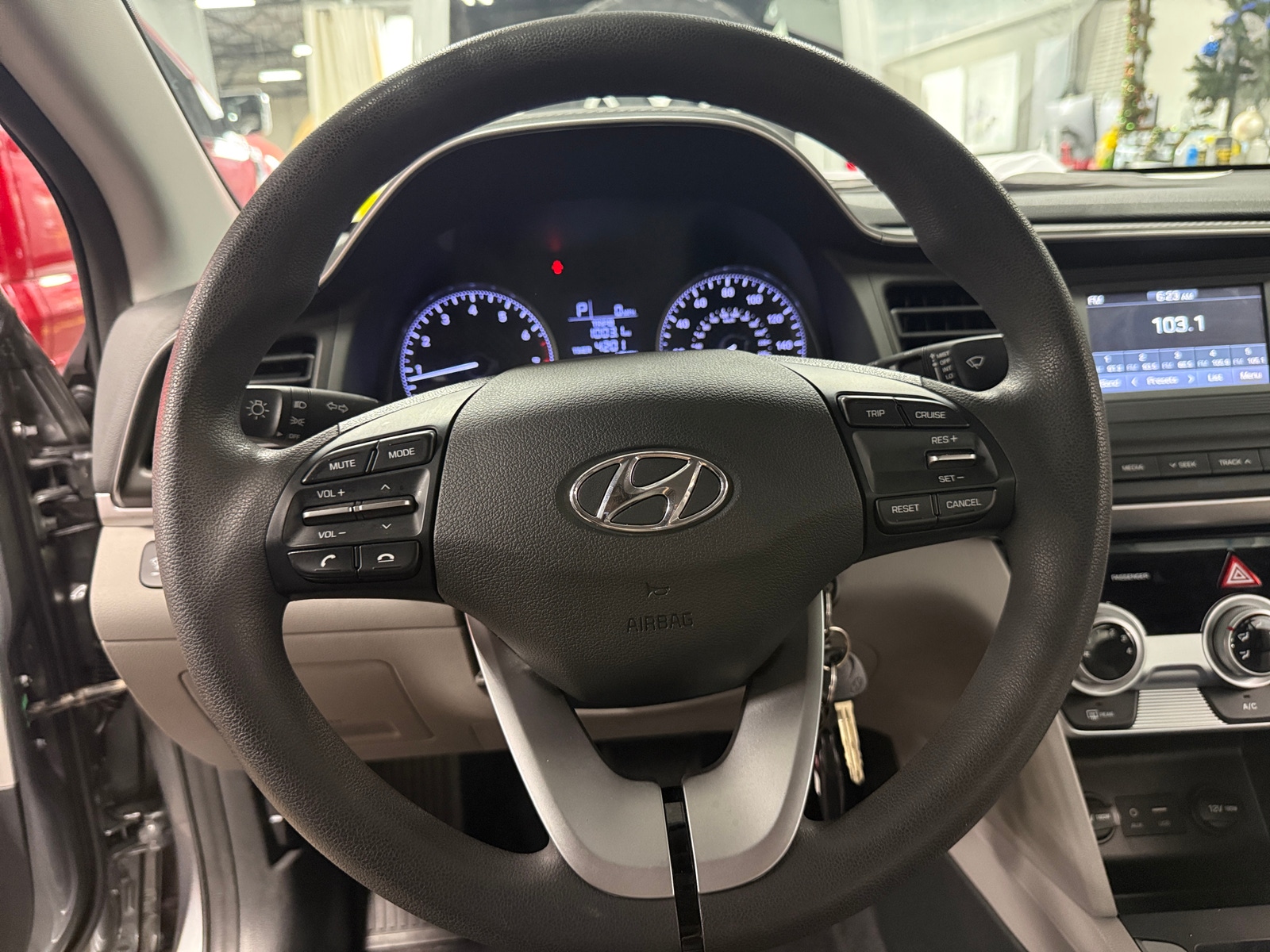Thumbnail: 2019 Hyundai Elantra - 5