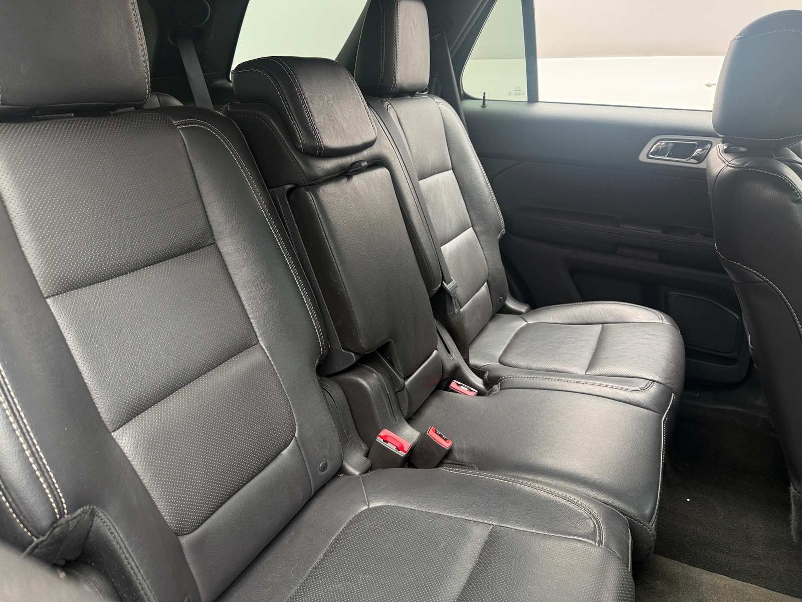 Thumbnail: 2015 Ford Explorer - 5