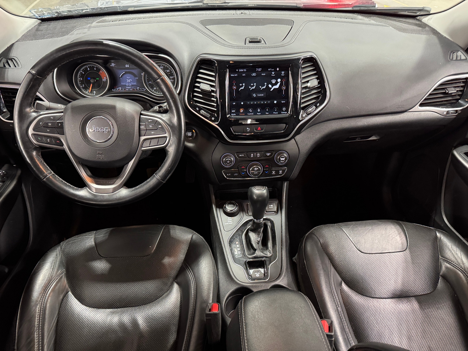 Thumbnail: 2019 Jeep Cherokee - 2