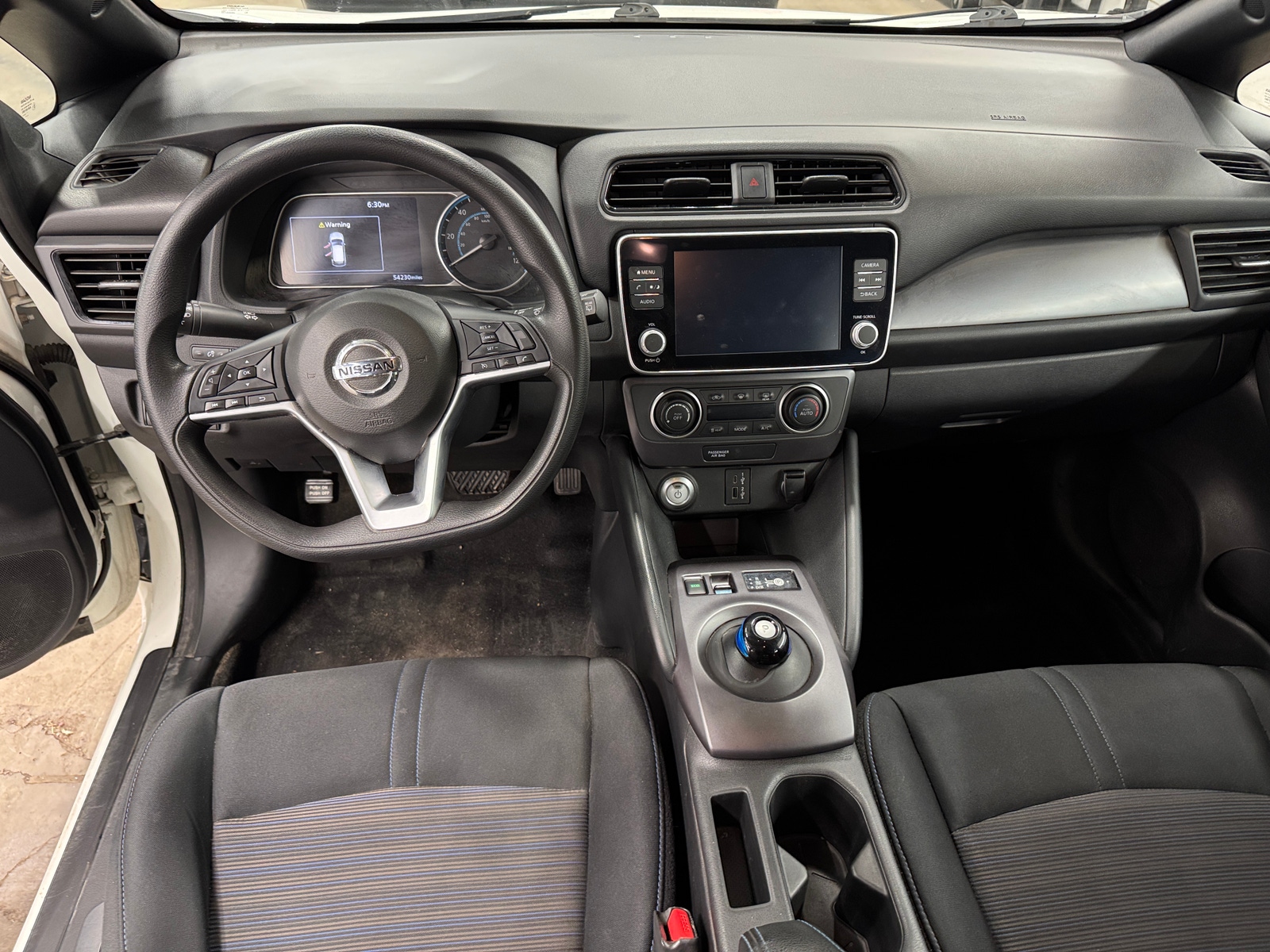 Thumbnail: 2022 Nissan Leaf - 3