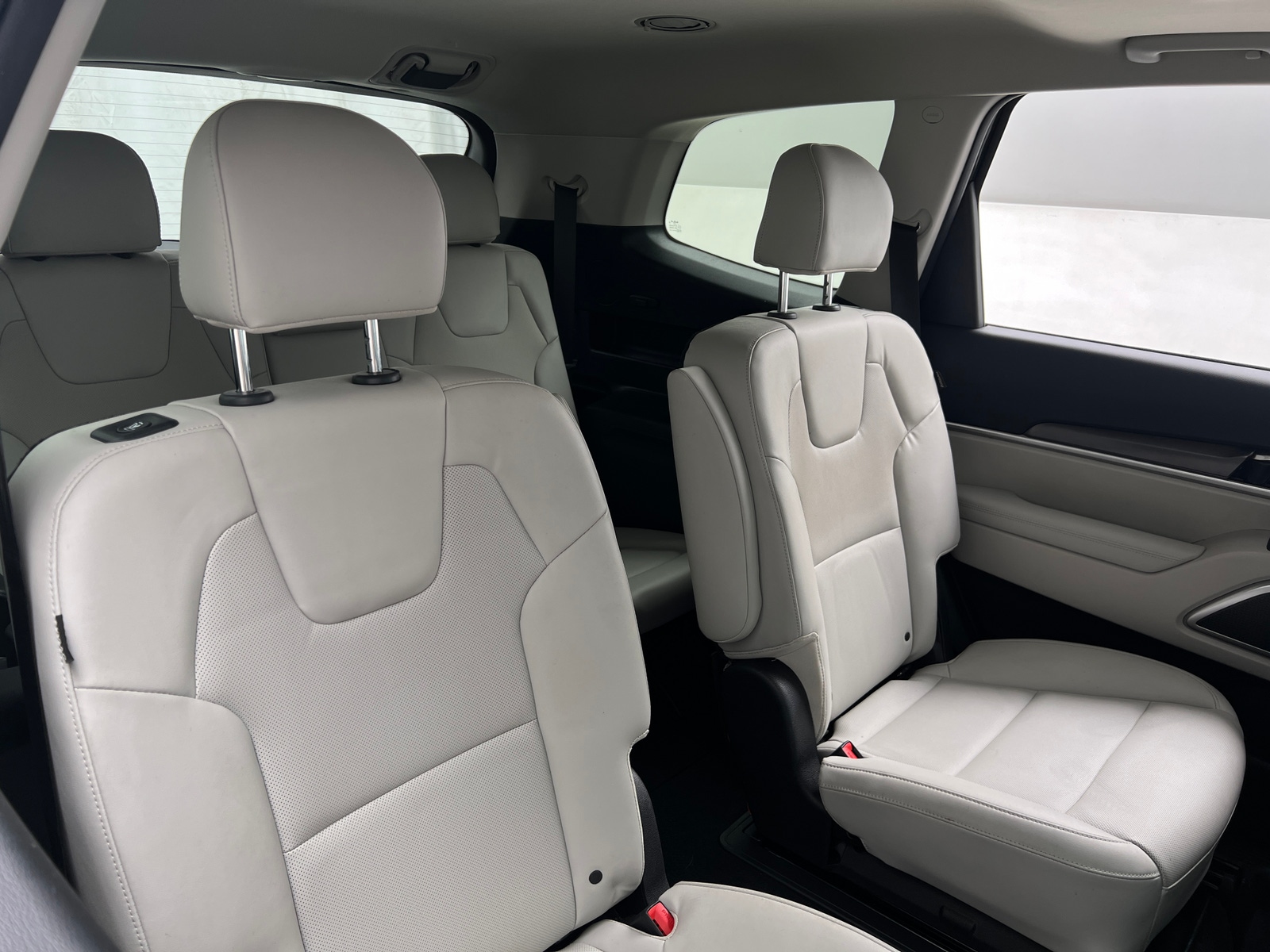Thumbnail: 2023 Kia Telluride - 5