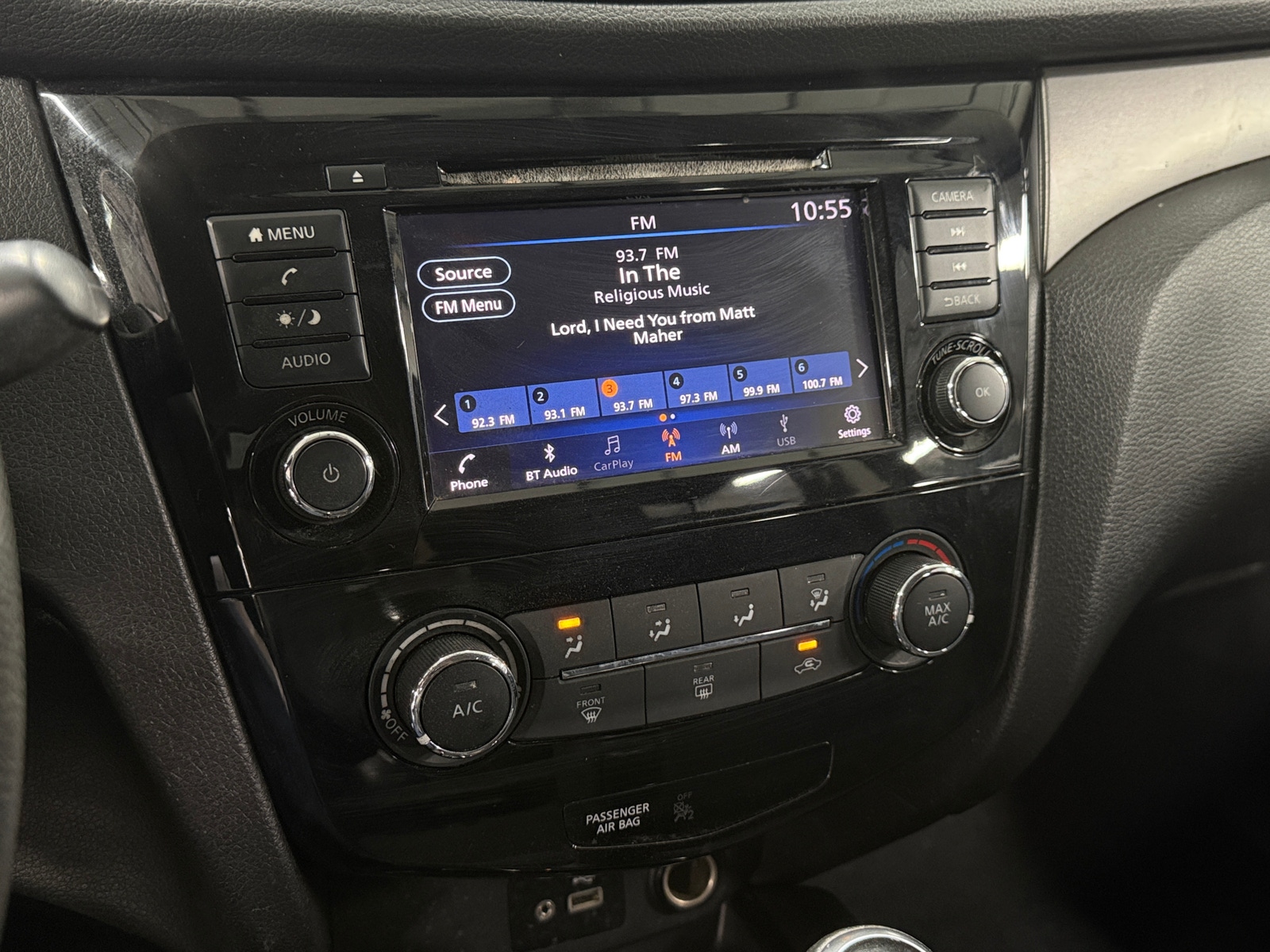 Thumbnail: 2019 Nissan Rogue Sport - 4