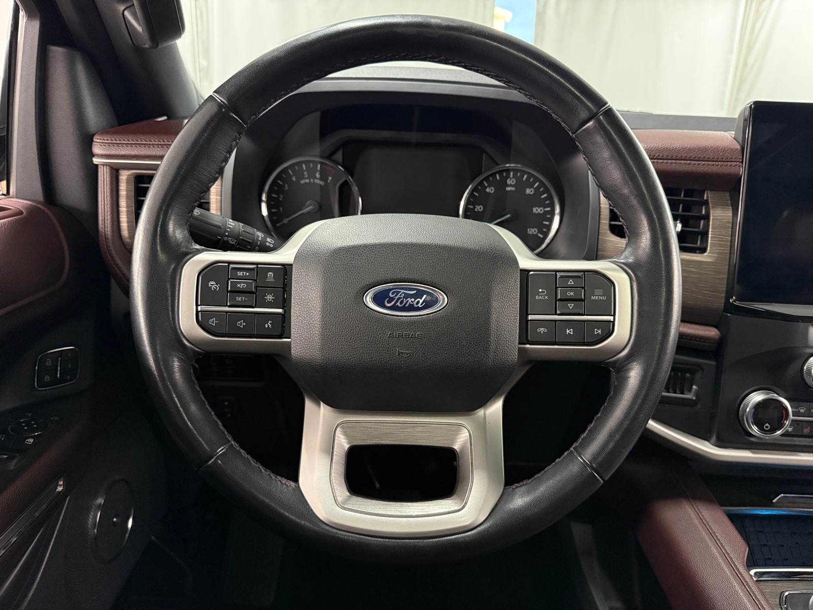 Thumbnail: 2023 Ford Expedition MAX - 4