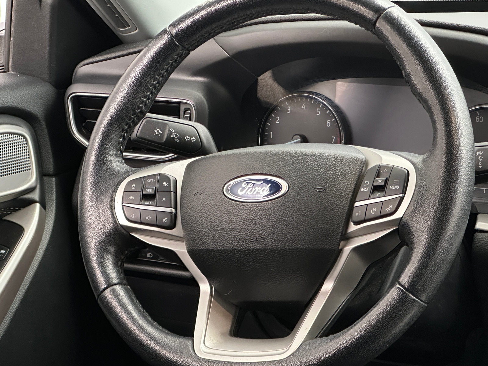 Thumbnail: 2023 Ford Explorer - 4