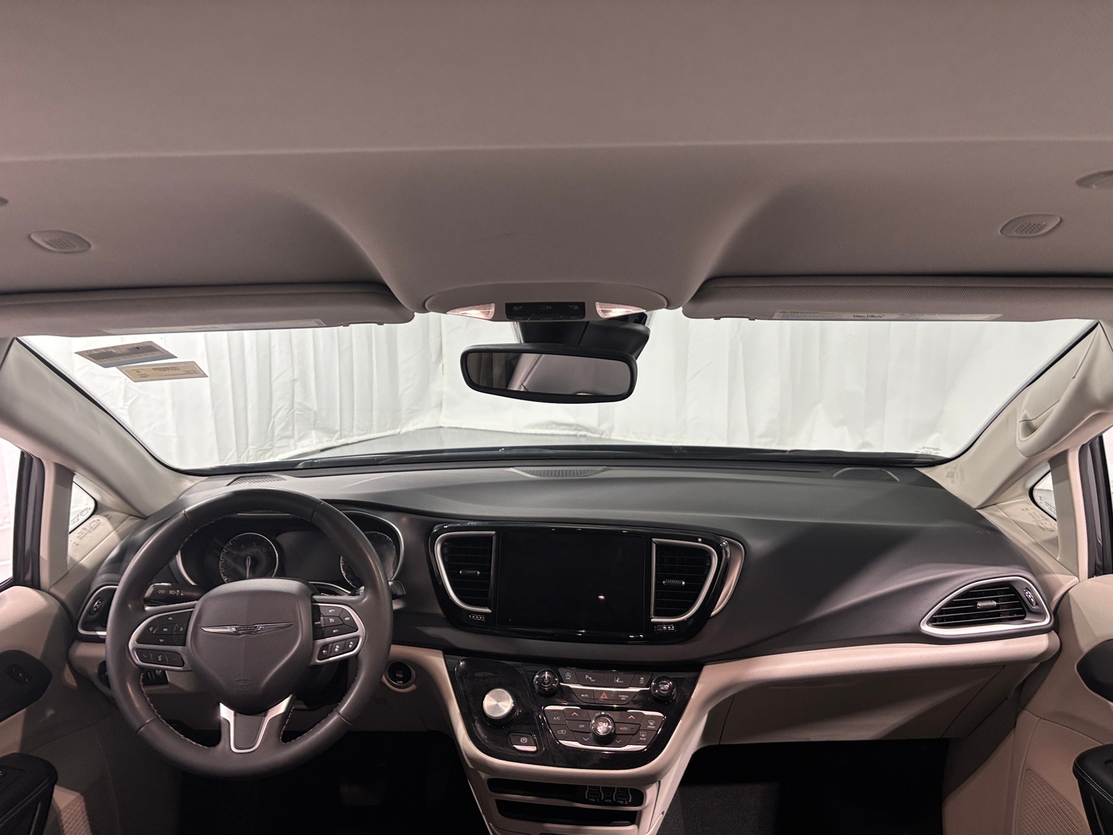 Thumbnail: 2023 Chrysler Pacifica - 2