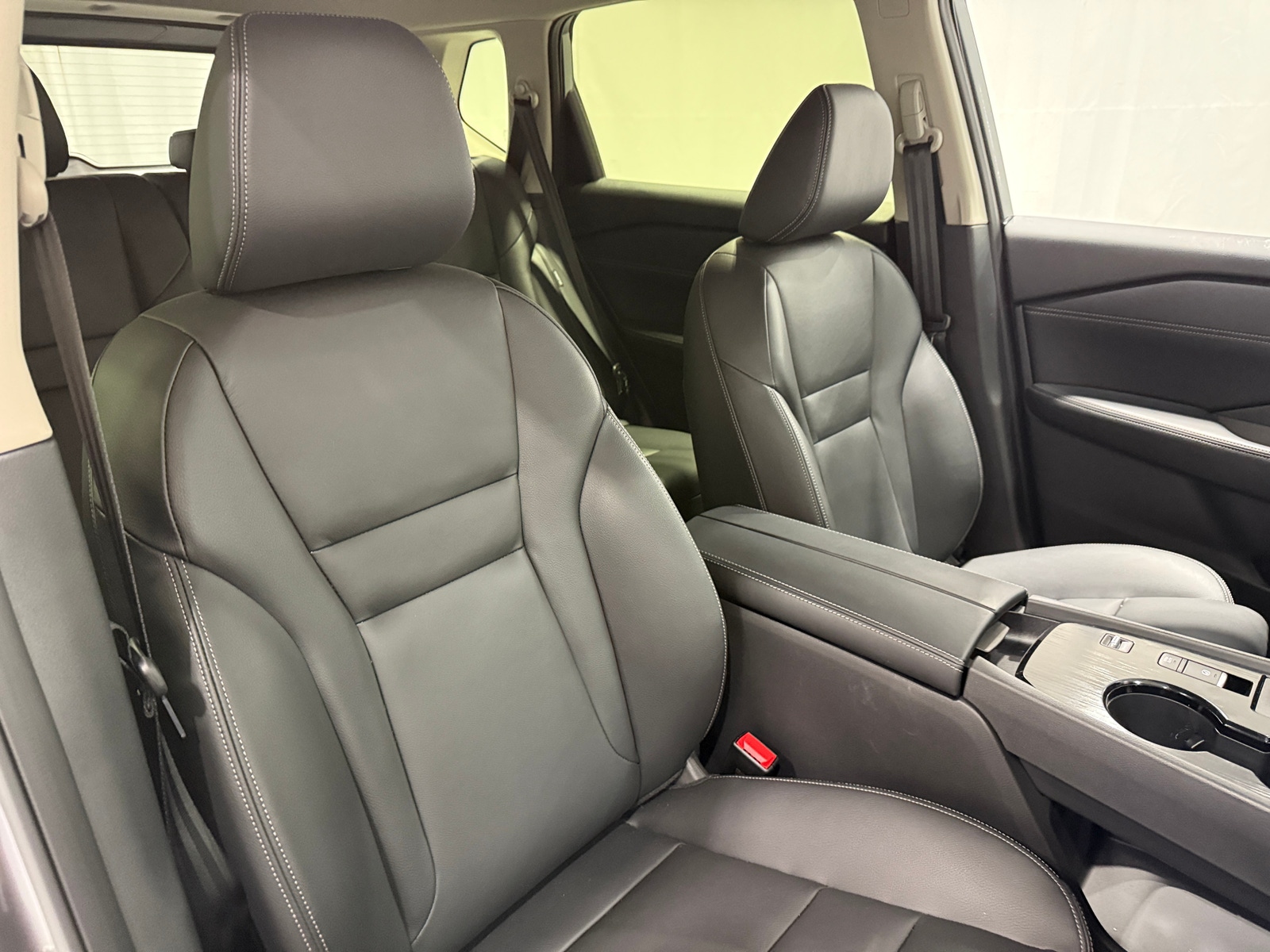 Thumbnail: 2025 Nissan Rogue - 2