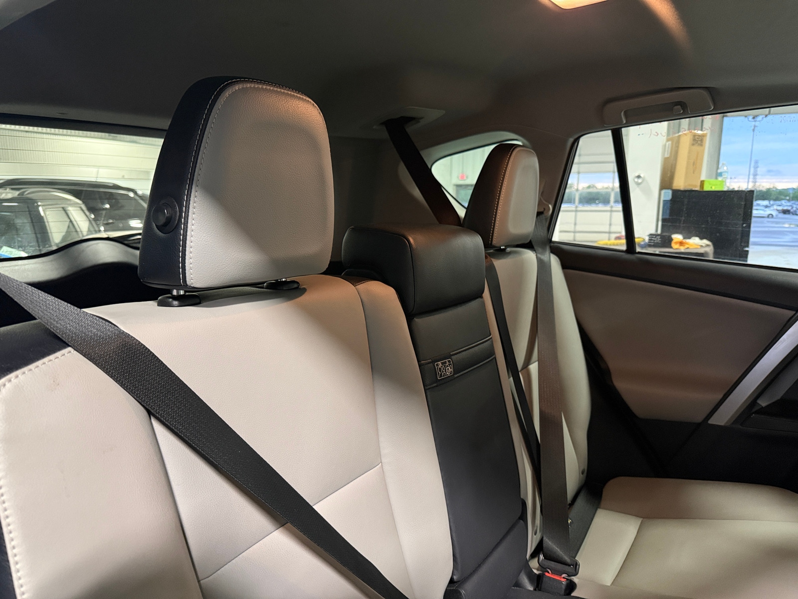 Thumbnail: 2017 Toyota RAV4 - 5