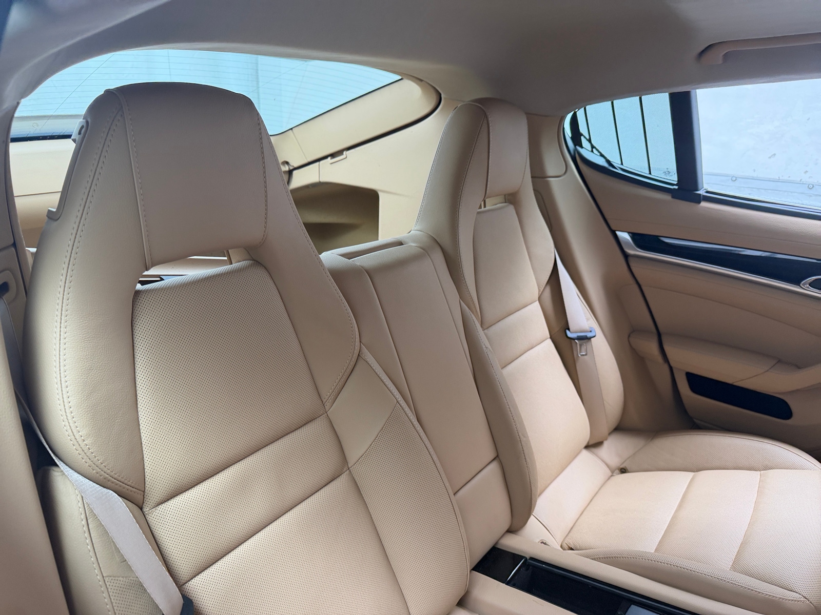 Thumbnail: 2011 Porsche Panamera - 5