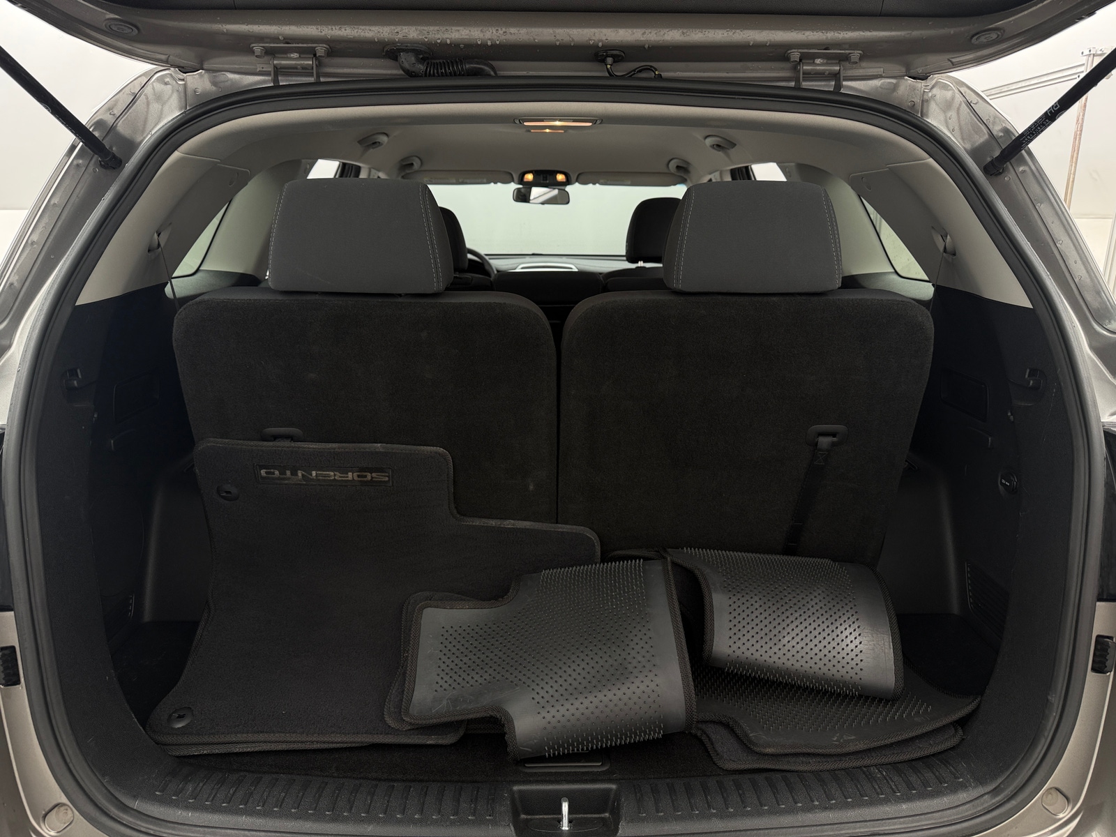 Thumbnail: 2019 Kia Sorento - 7