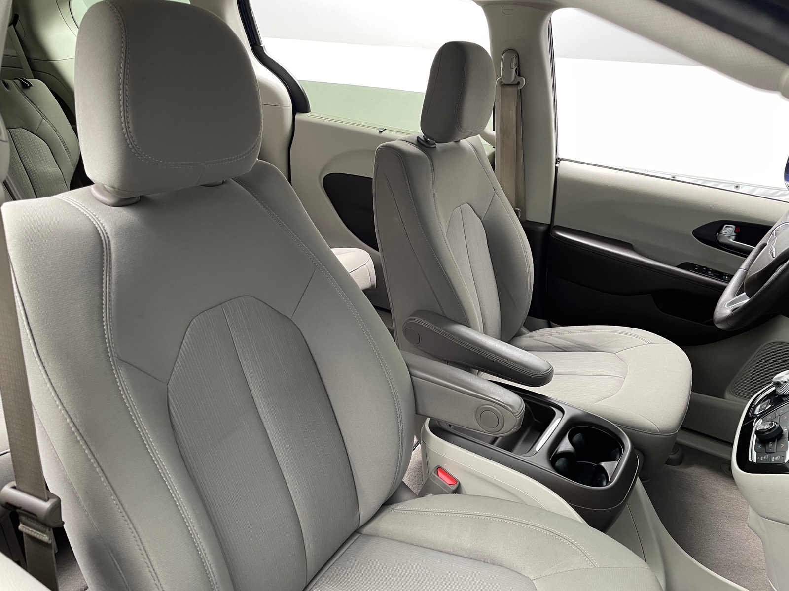 Thumbnail: 2020 Chrysler Pacifica - 2