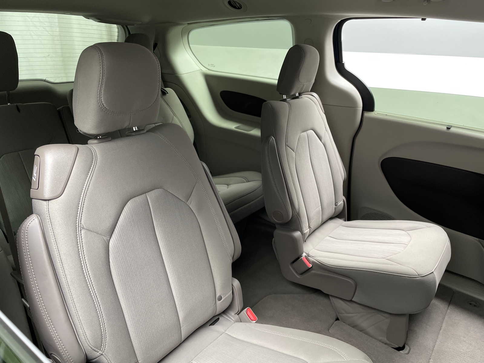 Thumbnail: 2020 Chrysler Pacifica - 6