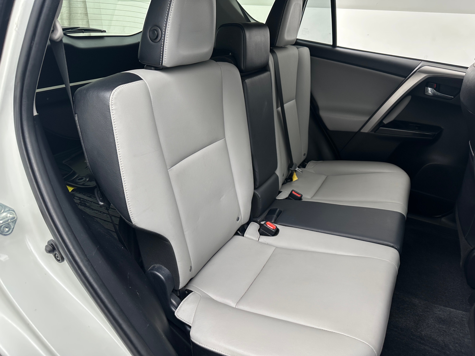 Thumbnail: 2018 Toyota RAV4 - 5