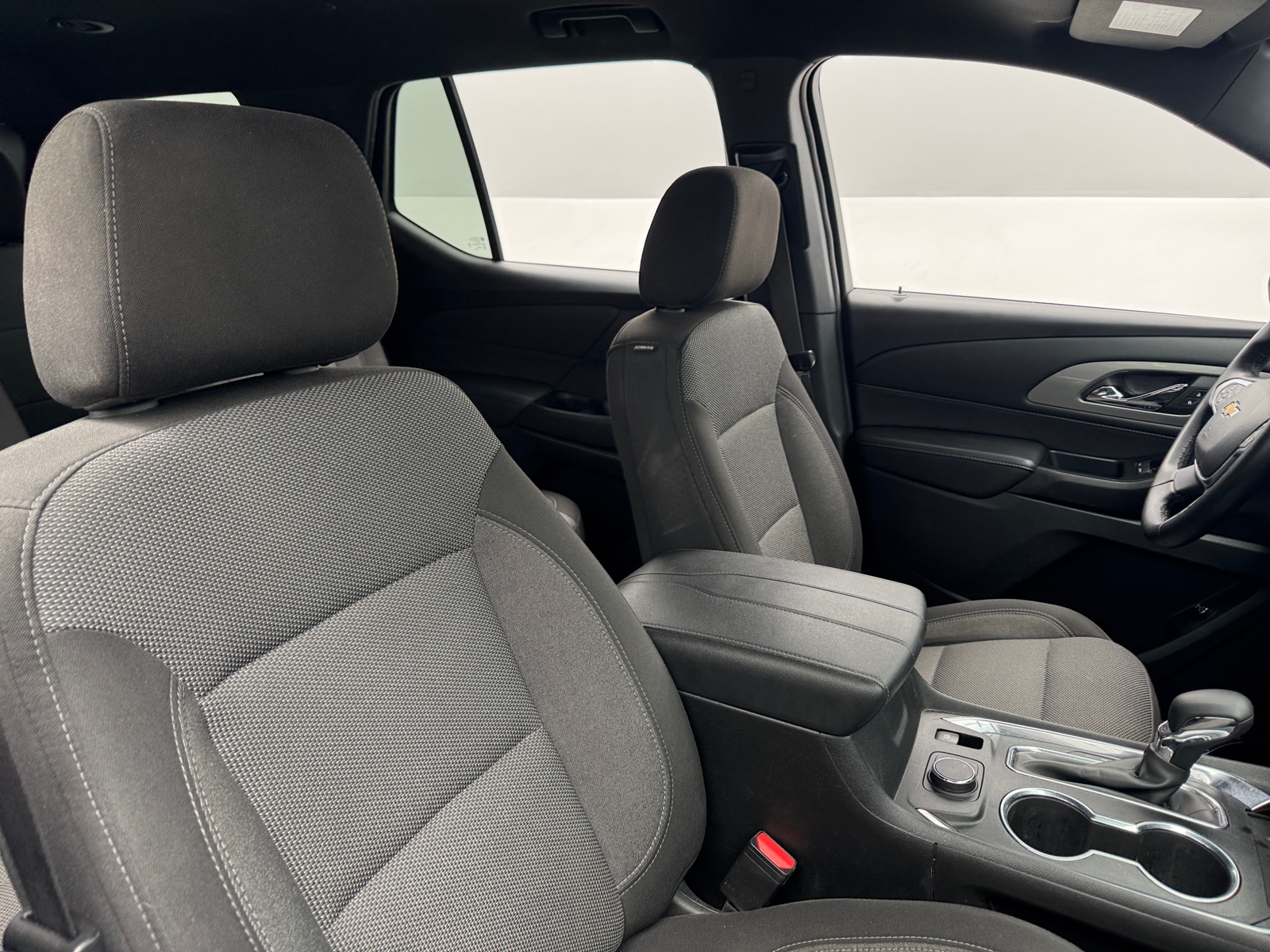 Thumbnail: 2023 Chevrolet Traverse - 2