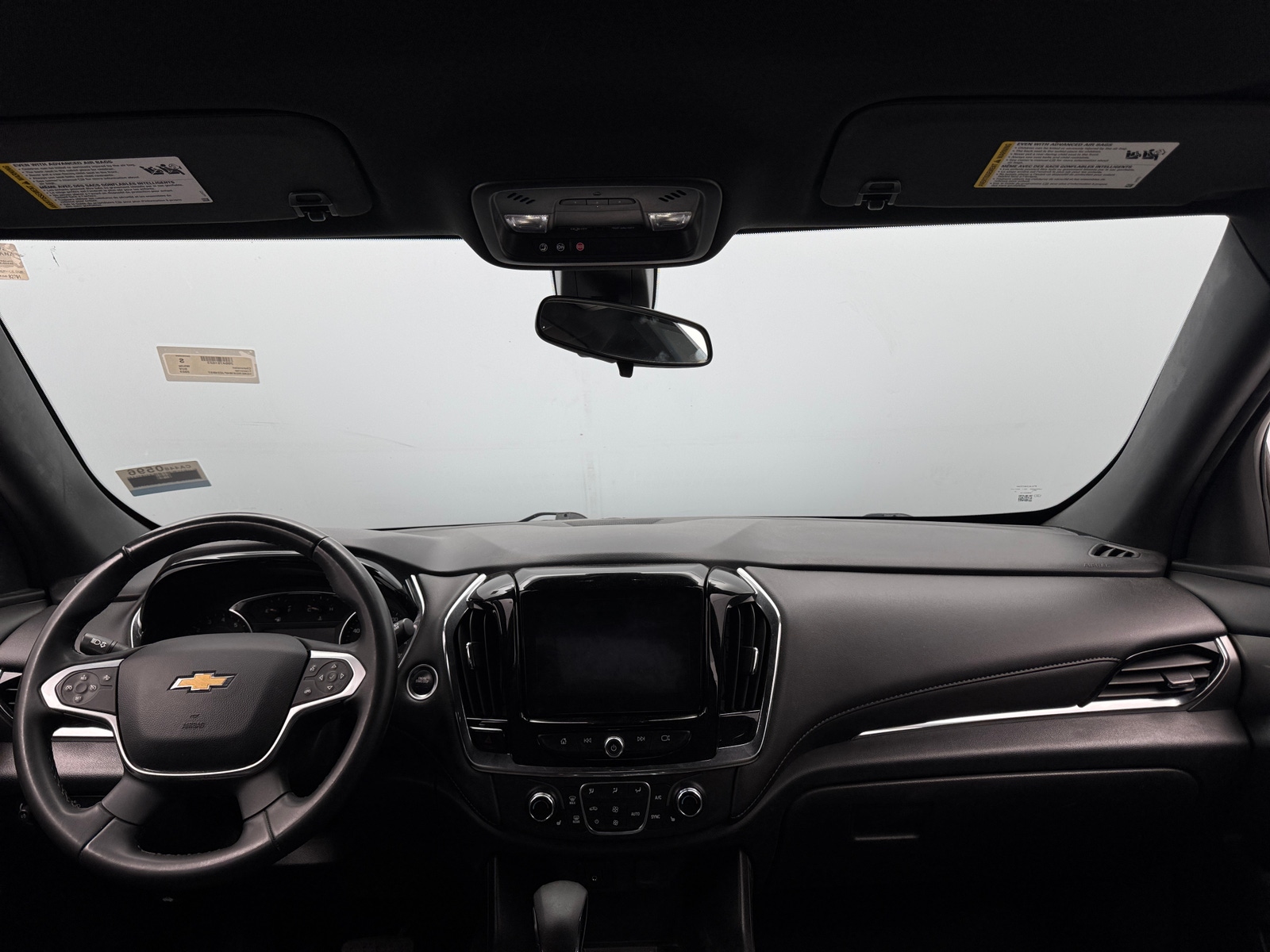 Thumbnail: 2023 Chevrolet Traverse - 3