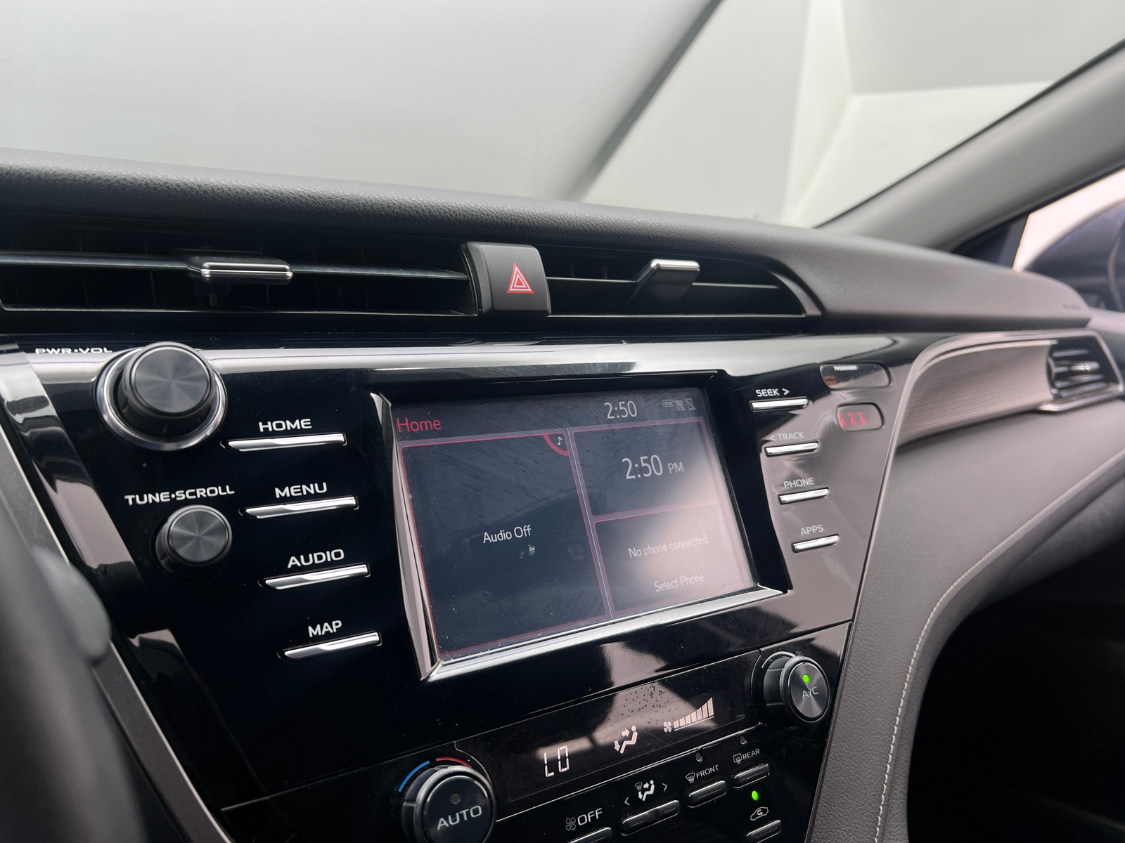 Thumbnail: 2019 Toyota Camry - 4