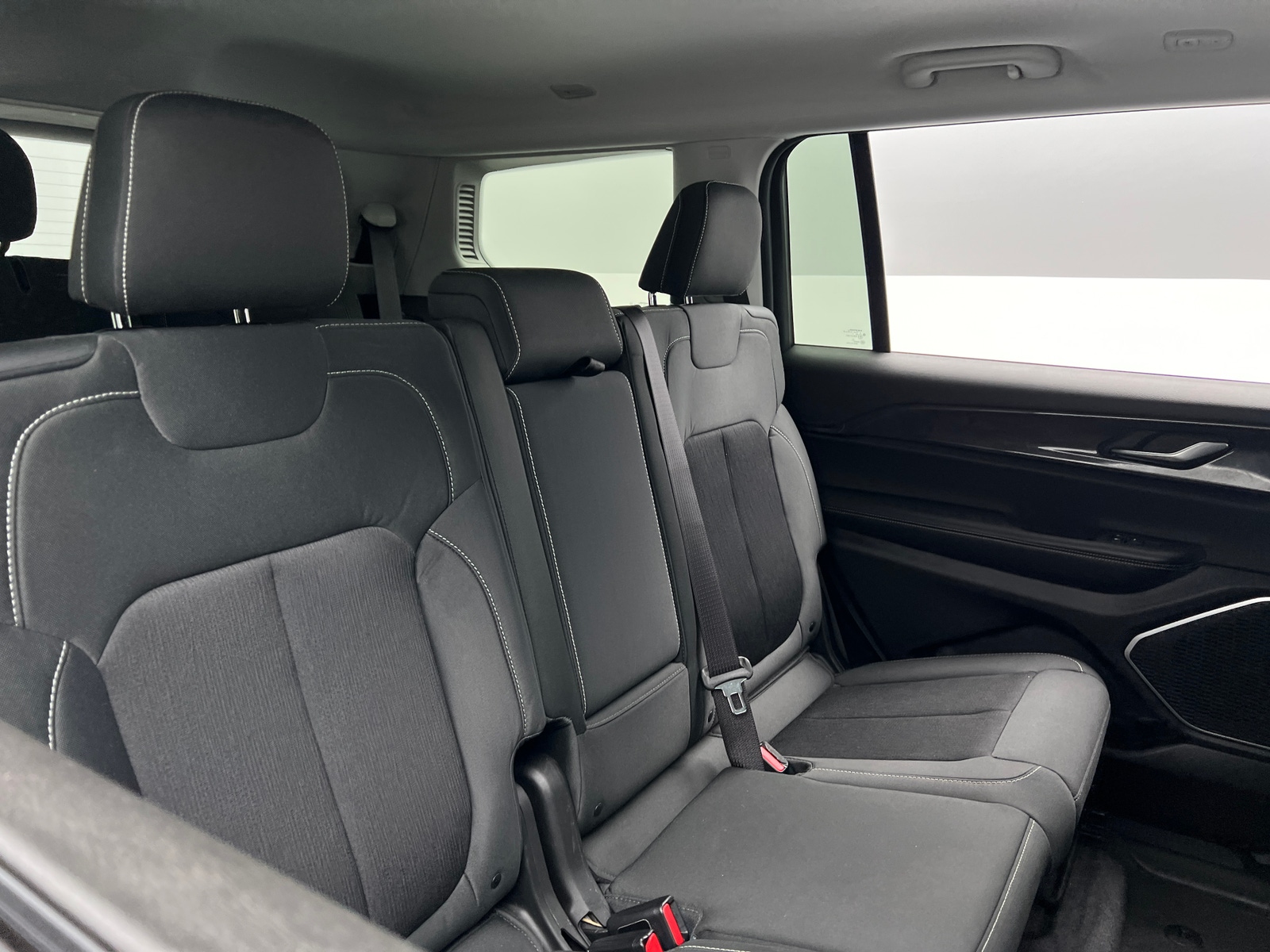 Thumbnail: 2021 Jeep Grand Cherokee L - 5