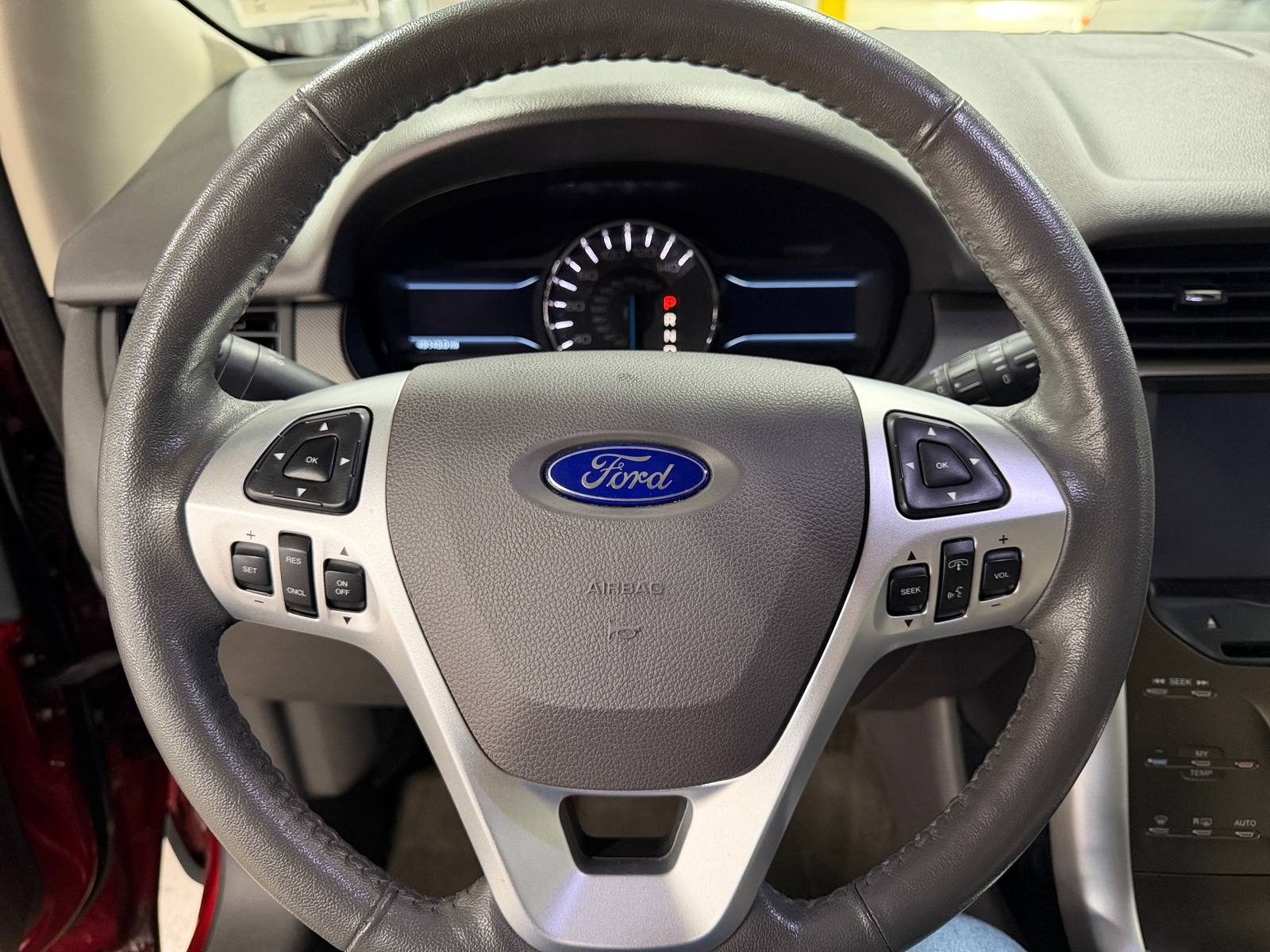 Thumbnail: 2014 Ford Edge - 5